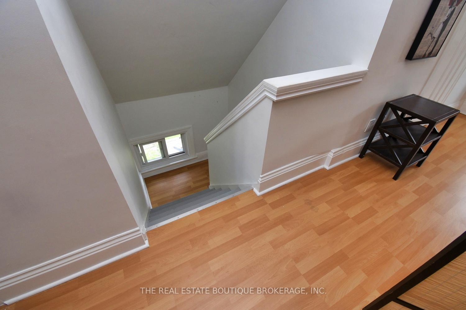 Photo 32 of 185 Fairleigh Avenue S, Hamilton, Blakeley — HOMEH