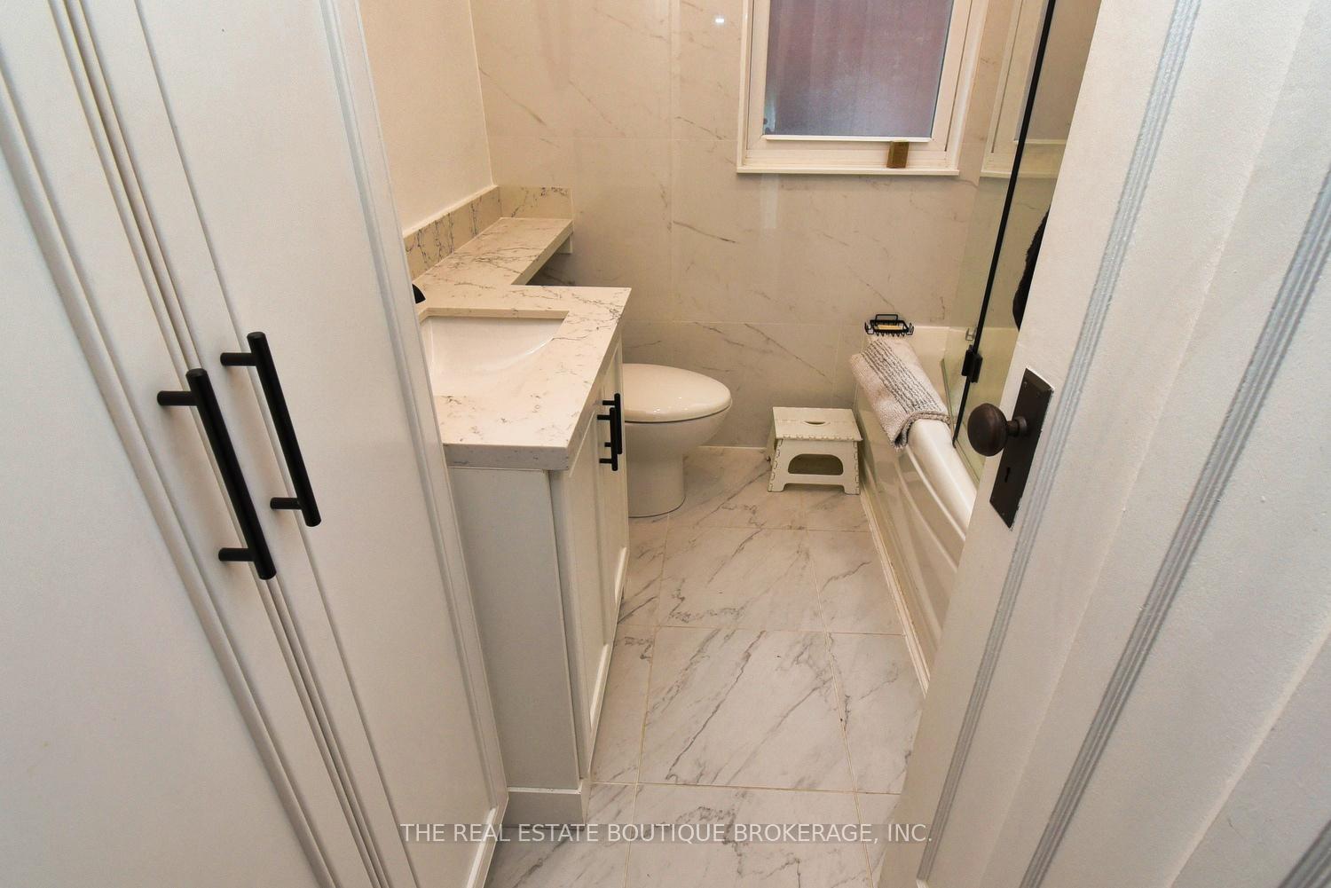 Photo 35 of 185 Fairleigh Avenue S, Hamilton, Blakeley — HOMEH