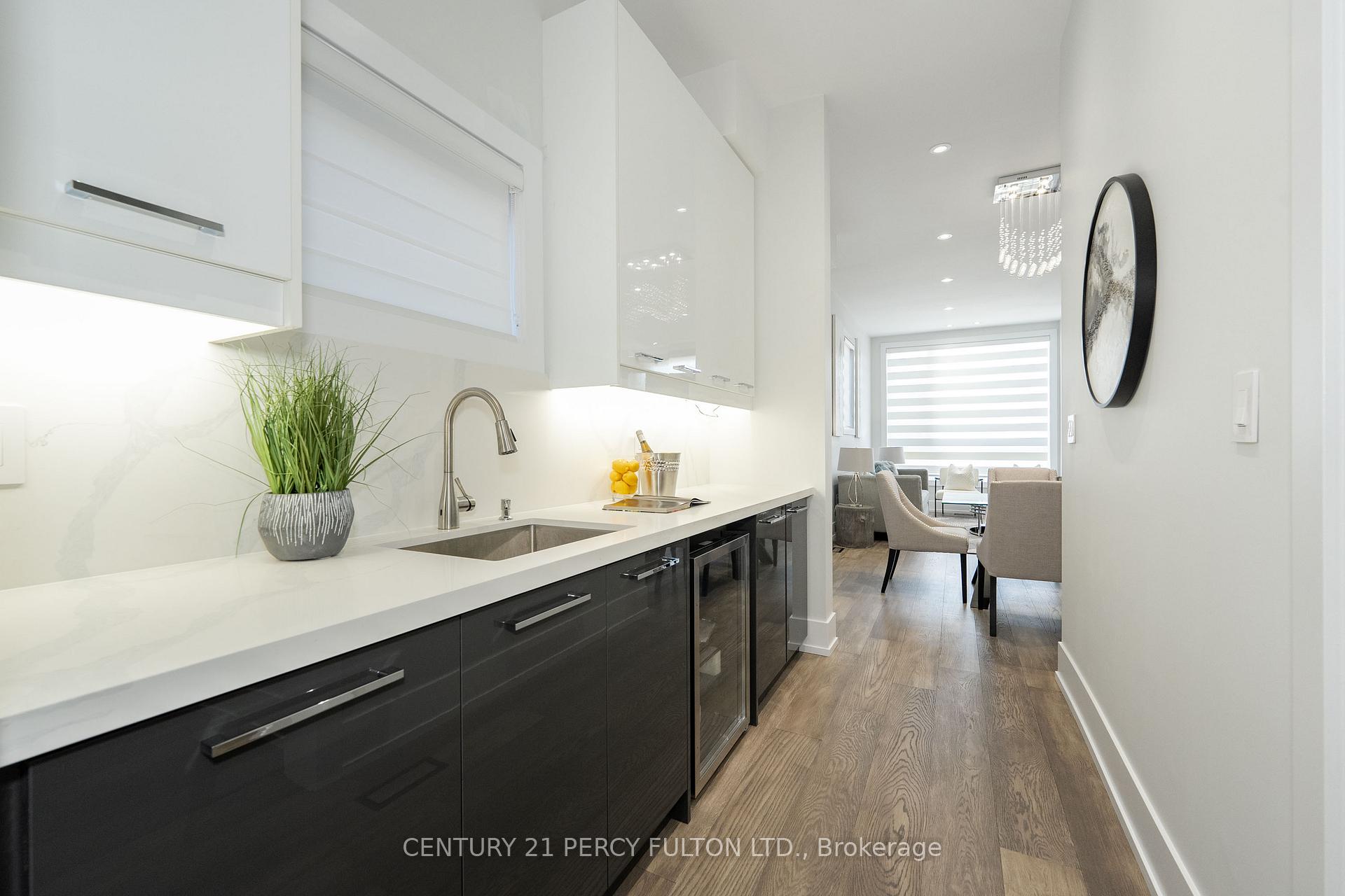 Photo 4 of 60 Boem Avenue, Scarborough, Wexford-Maryvale — HOMEH