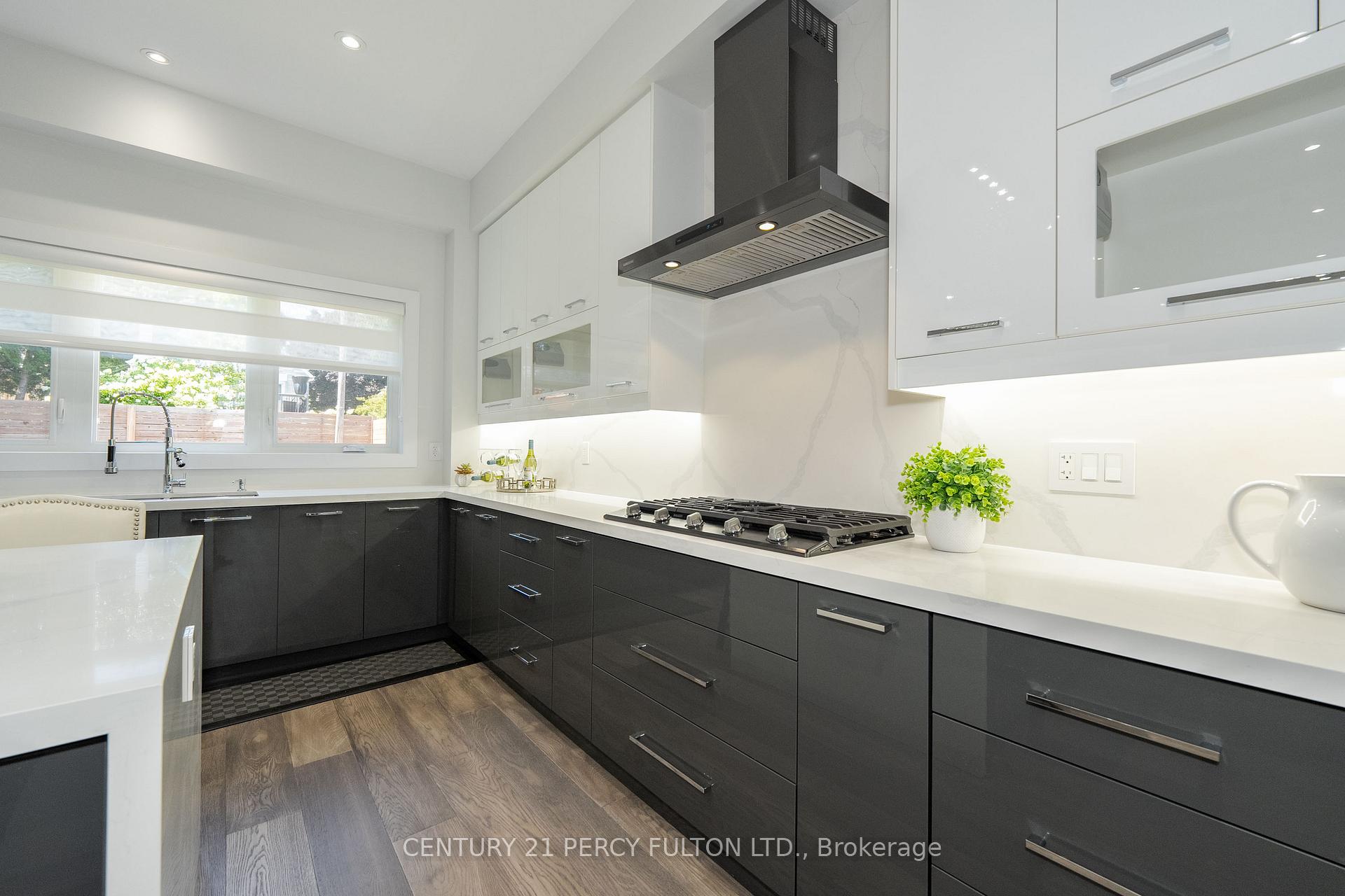 Photo 15 of 60 Boem Avenue, Scarborough, Wexford-Maryvale — HOMEH