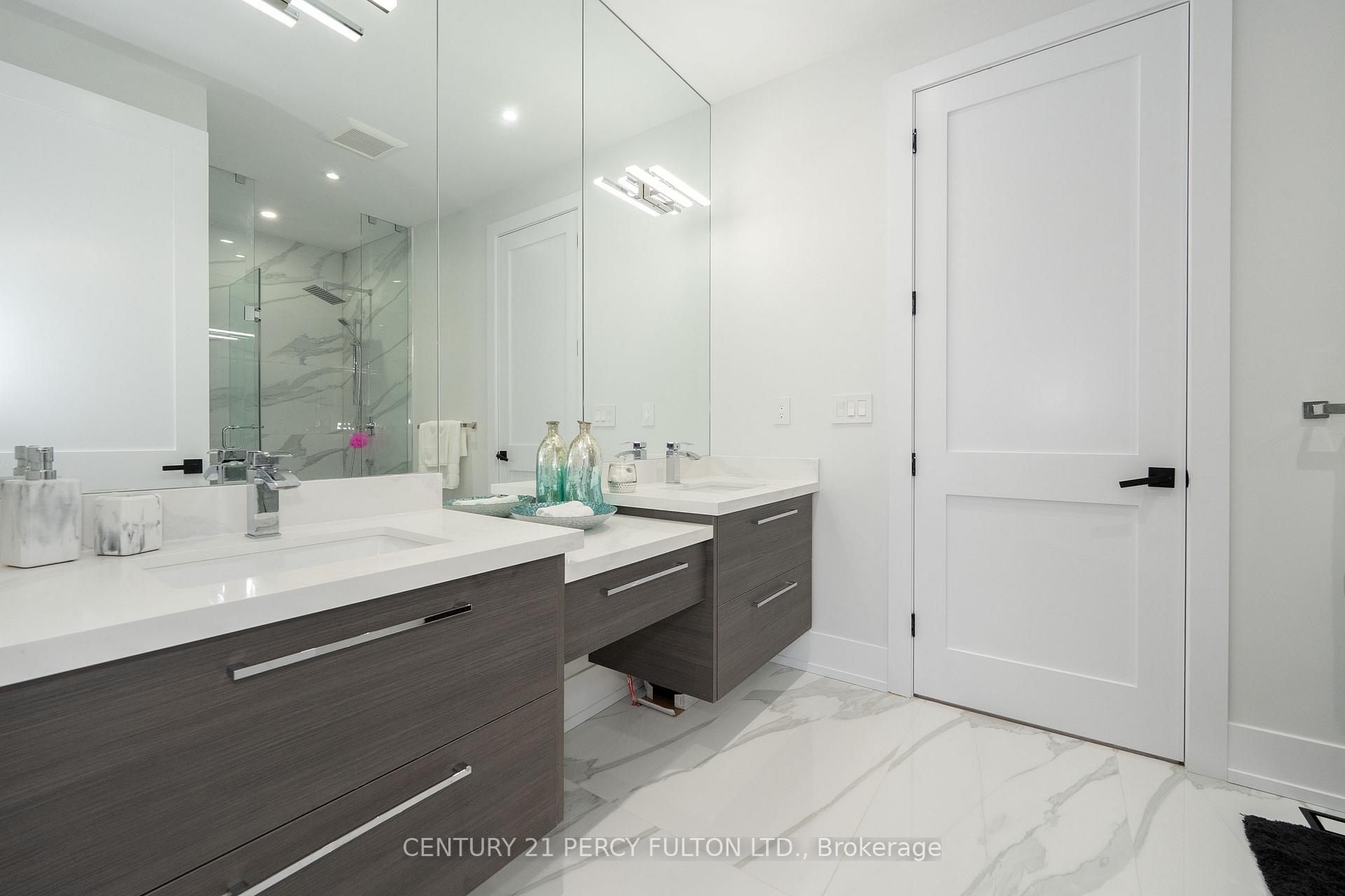 Photo 18 of 60 Boem Avenue, Scarborough, Wexford-Maryvale — HOMEH