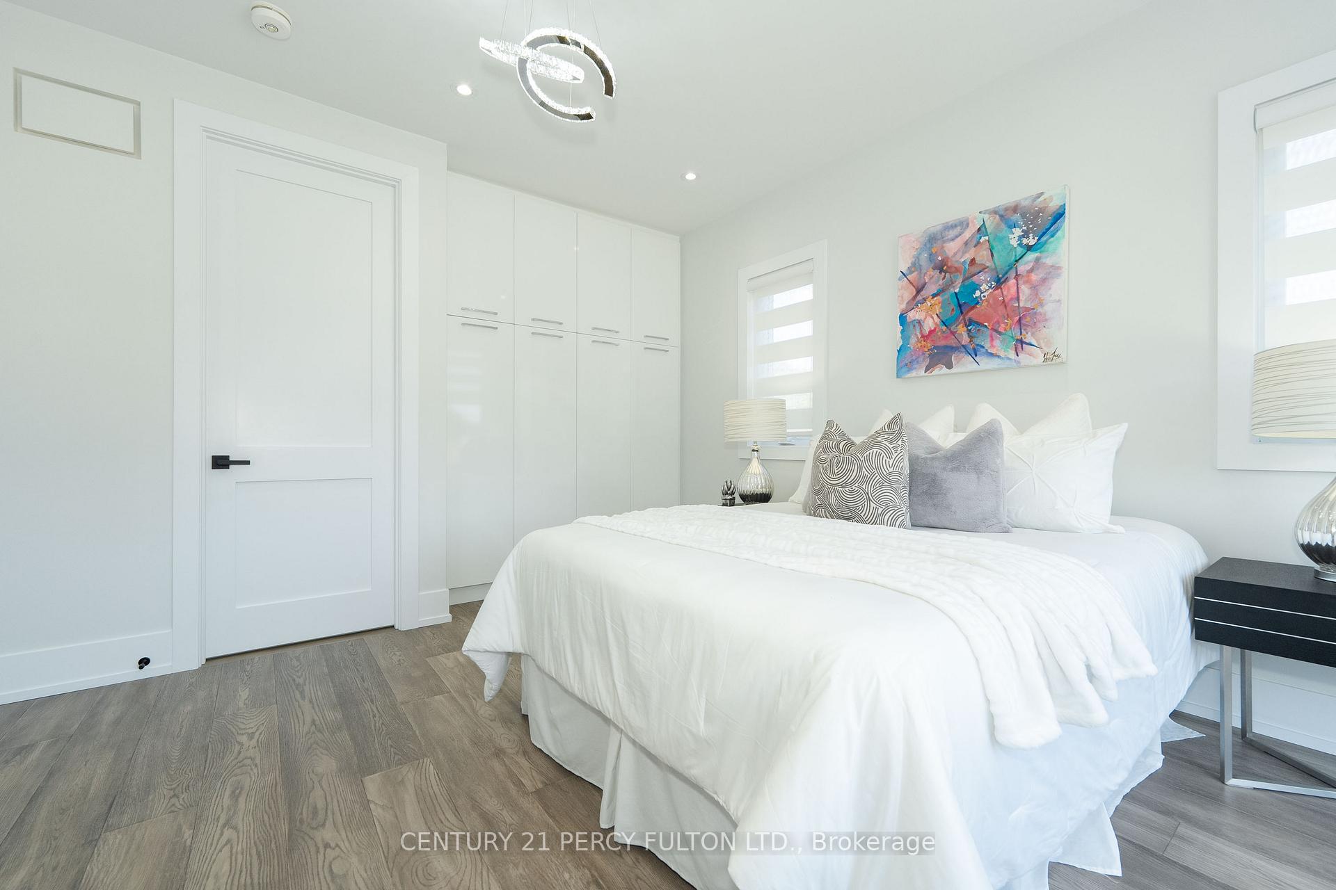 Photo 23 of 60 Boem Avenue, Scarborough, Wexford-Maryvale — HOMEH