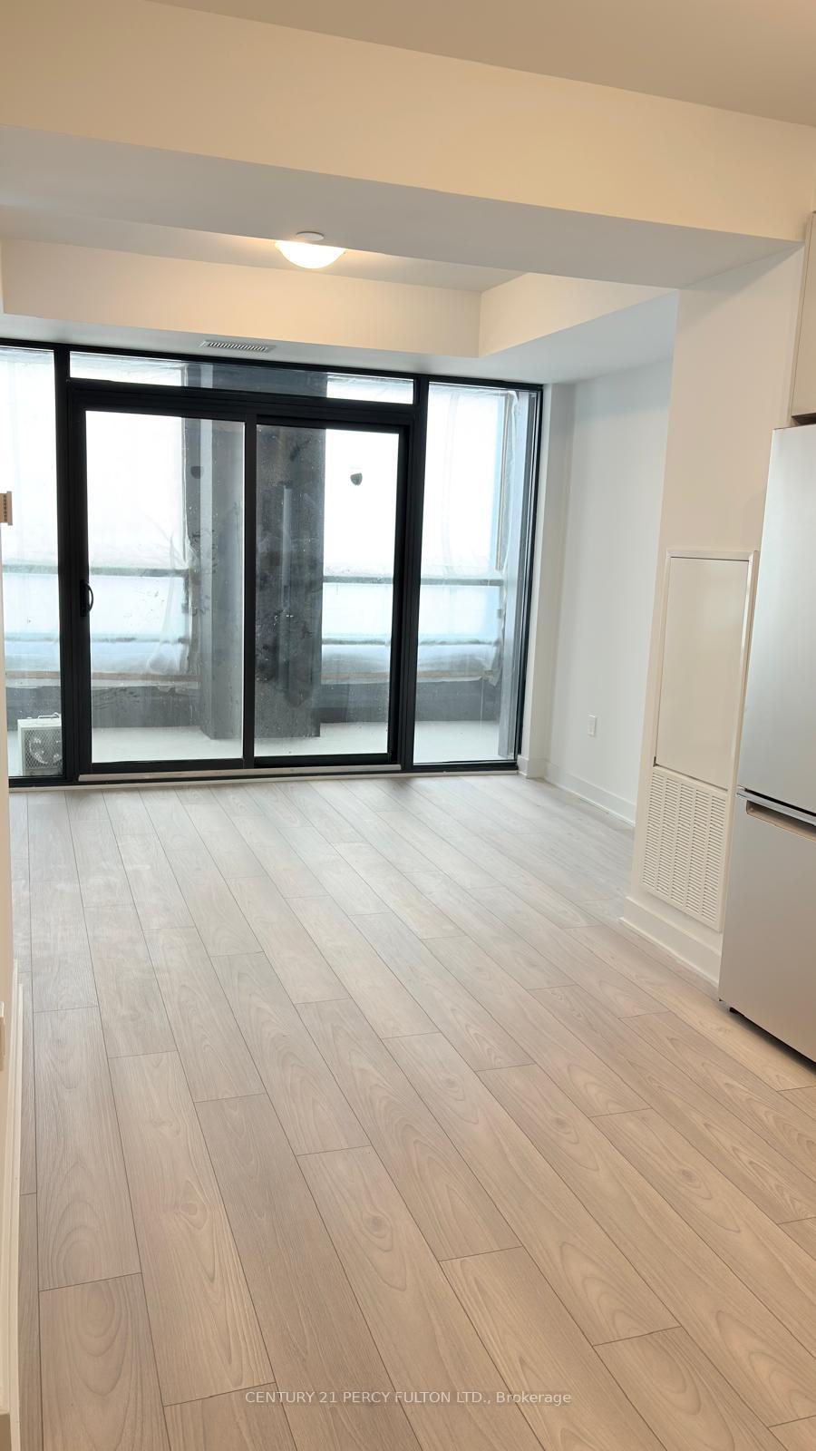 Photo 2 of Unit 5103, 2920 Highway 7 Road, Vaughan, Concord — HOMEH