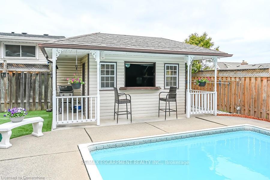 Photo 20 of 19 Cherrywood Drive, Hamilton, Stoney Creek — HOMEH