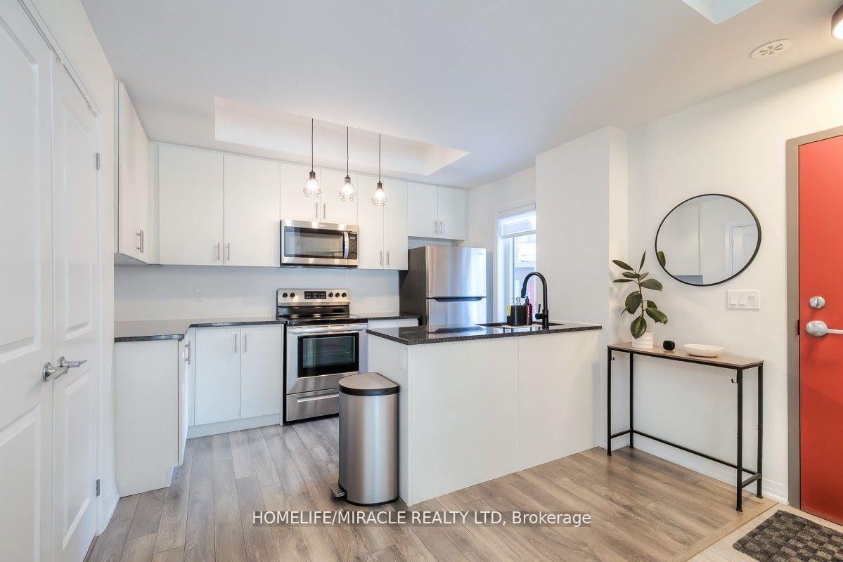 Photo 6 of Unit 301, 2635 William Jackson Drive, Pickering, Duffin Heights — HOMEH