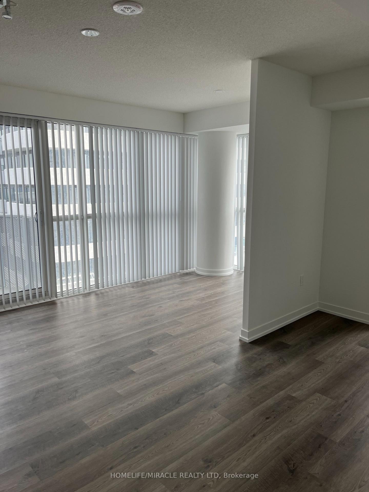 Photo 17 of Unit 915, 195 Commerce Street, Vaughan, Concord — HOMEH
