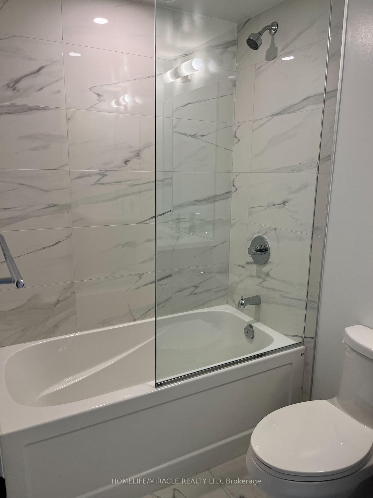 Photo 23 of Unit 915, 195 Commerce Street, Vaughan, Concord — HOMEH