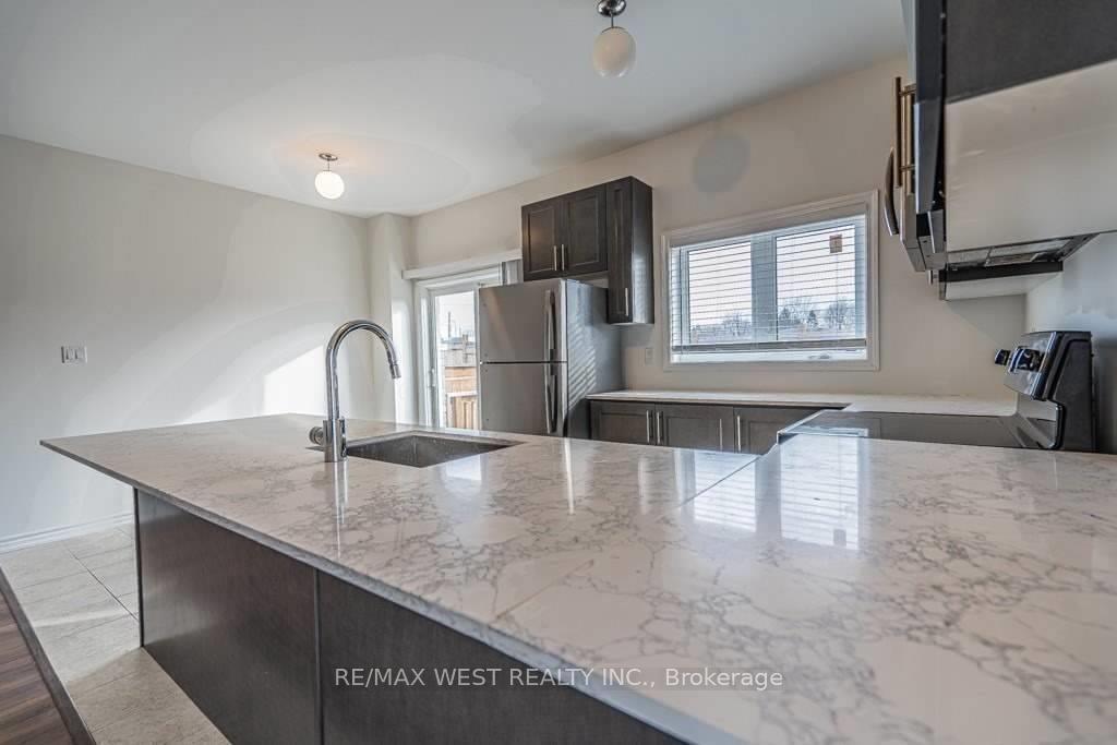 Photo 9 of 38 Prospect Way, Whitby, Pringle Creek — HOMEH