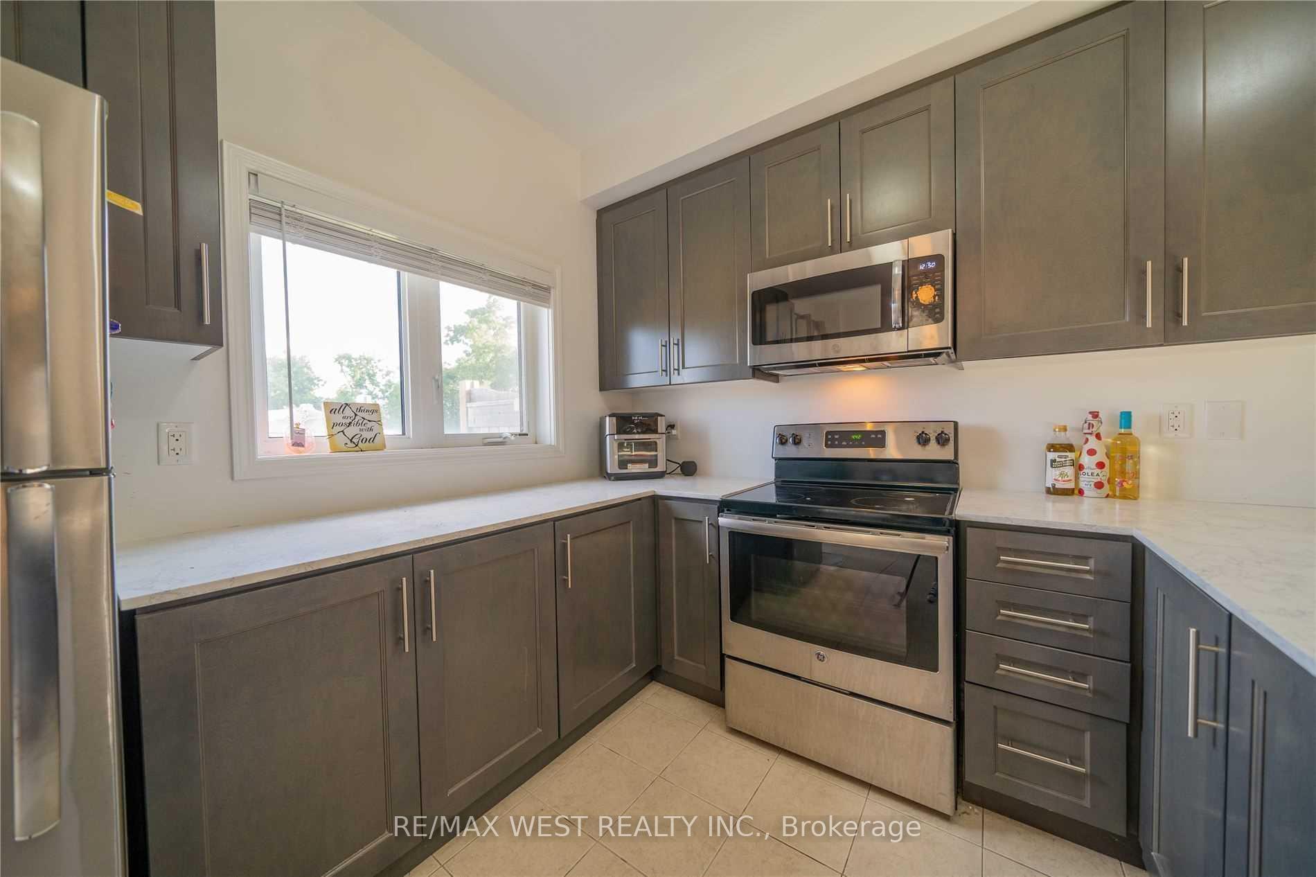 Photo 12 of 38 Prospect Way, Whitby, Pringle Creek — HOMEH