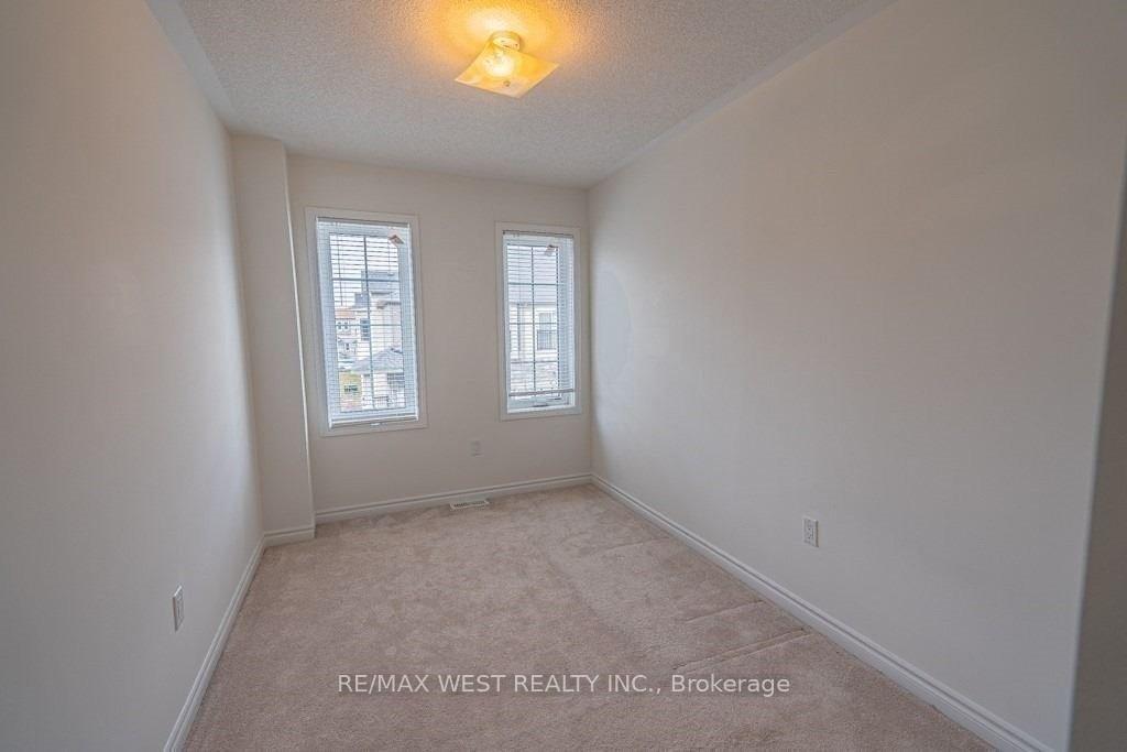 Photo 17 of 38 Prospect Way, Whitby, Pringle Creek — HOMEH