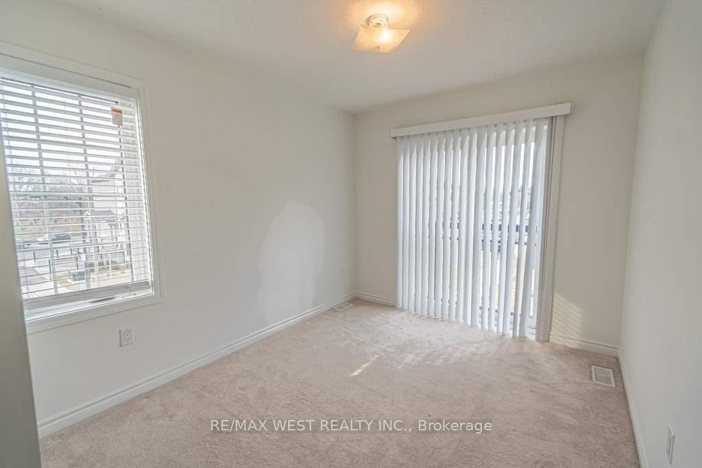Photo 19 of 38 Prospect Way, Whitby, Pringle Creek — HOMEH
