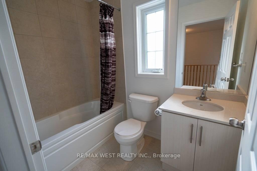 Photo 21 of 38 Prospect Way, Whitby, Pringle Creek — HOMEH