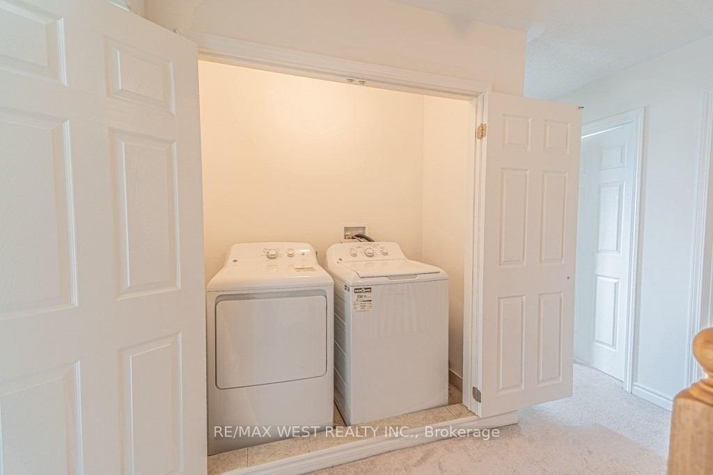 Photo 16 of 38 Prospect Way, Whitby, Pringle Creek — HOMEH