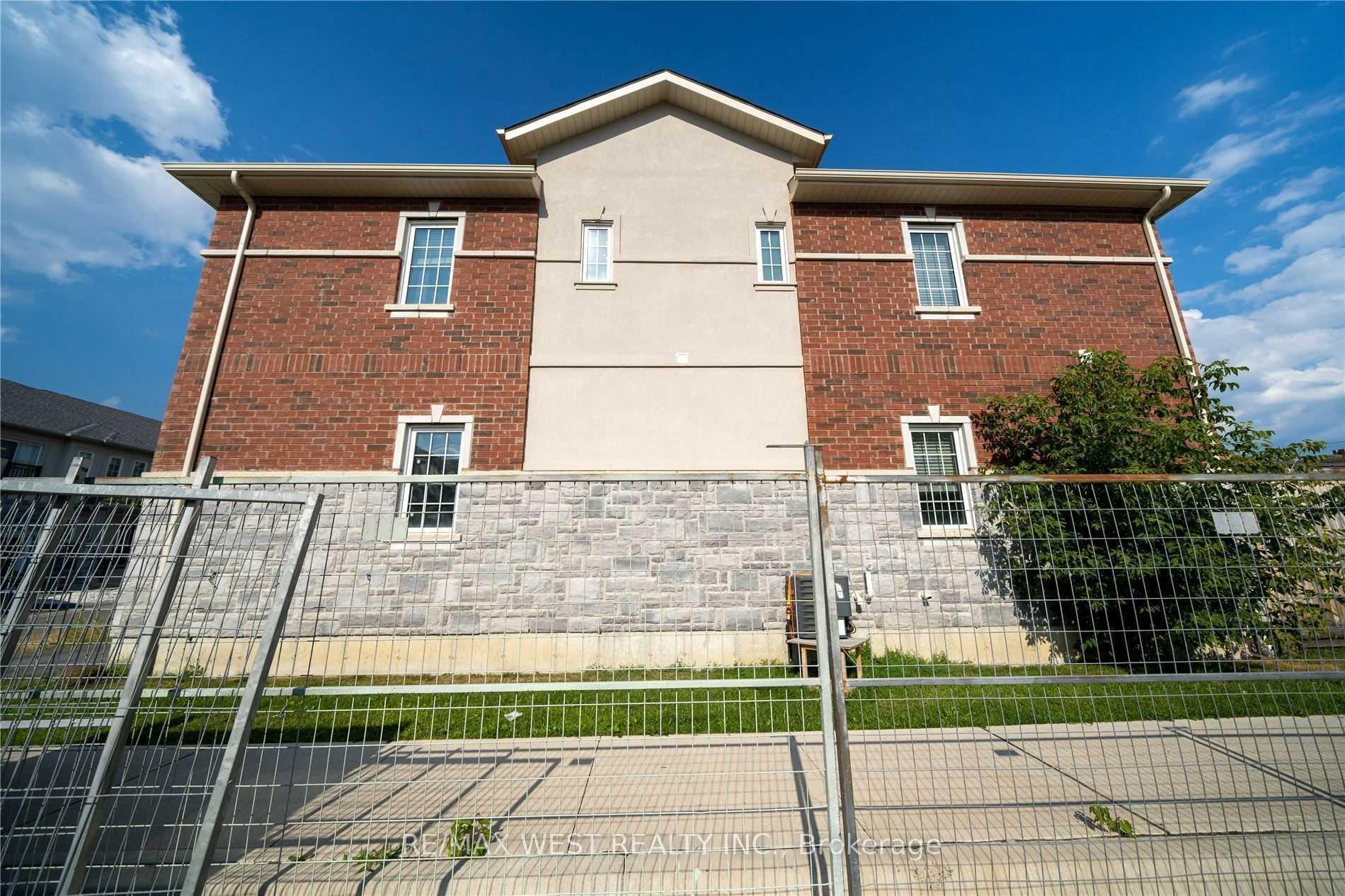 Photo 24 of 38 Prospect Way, Whitby, Pringle Creek — HOMEH