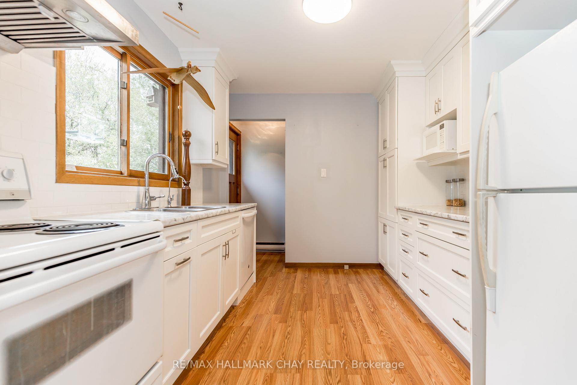 Photo 5 of 20385 Sideroad 18A, Brock, Cannington — HOMEH