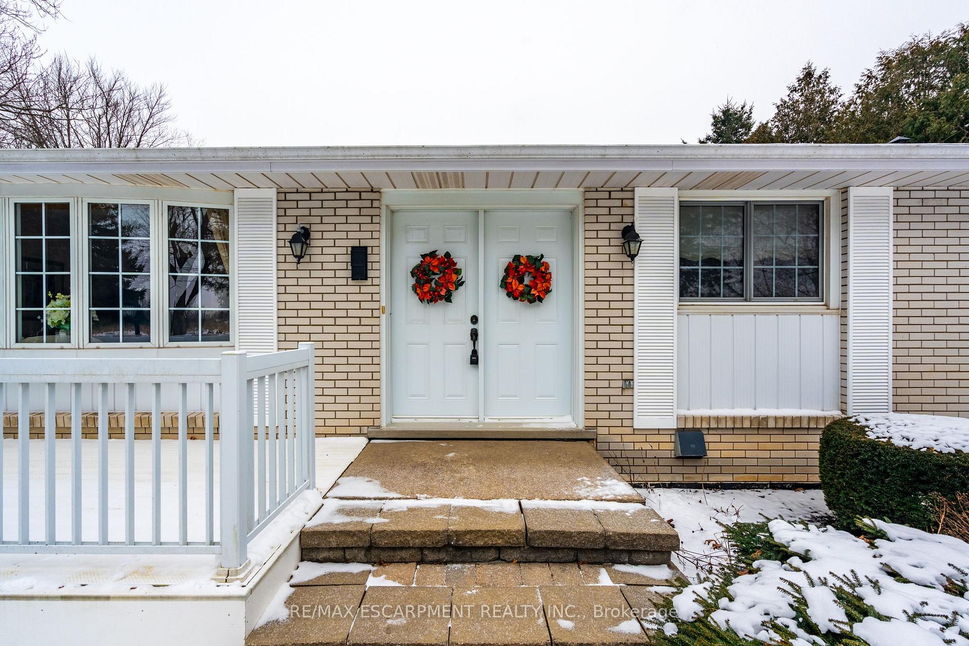 Photo 6 of 802 Millgrove Side Road, Hamilton, Waterdown — HOMEH