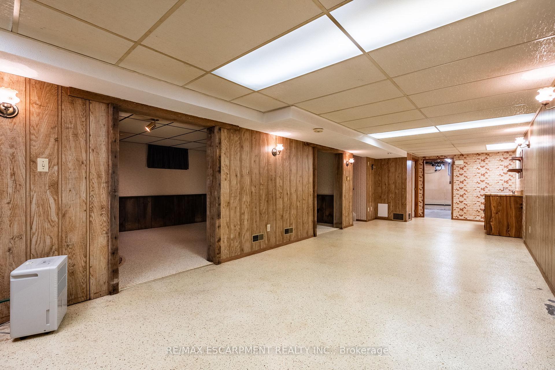 Photo 34 of 802 Millgrove Side Road, Hamilton, Waterdown — HOMEH