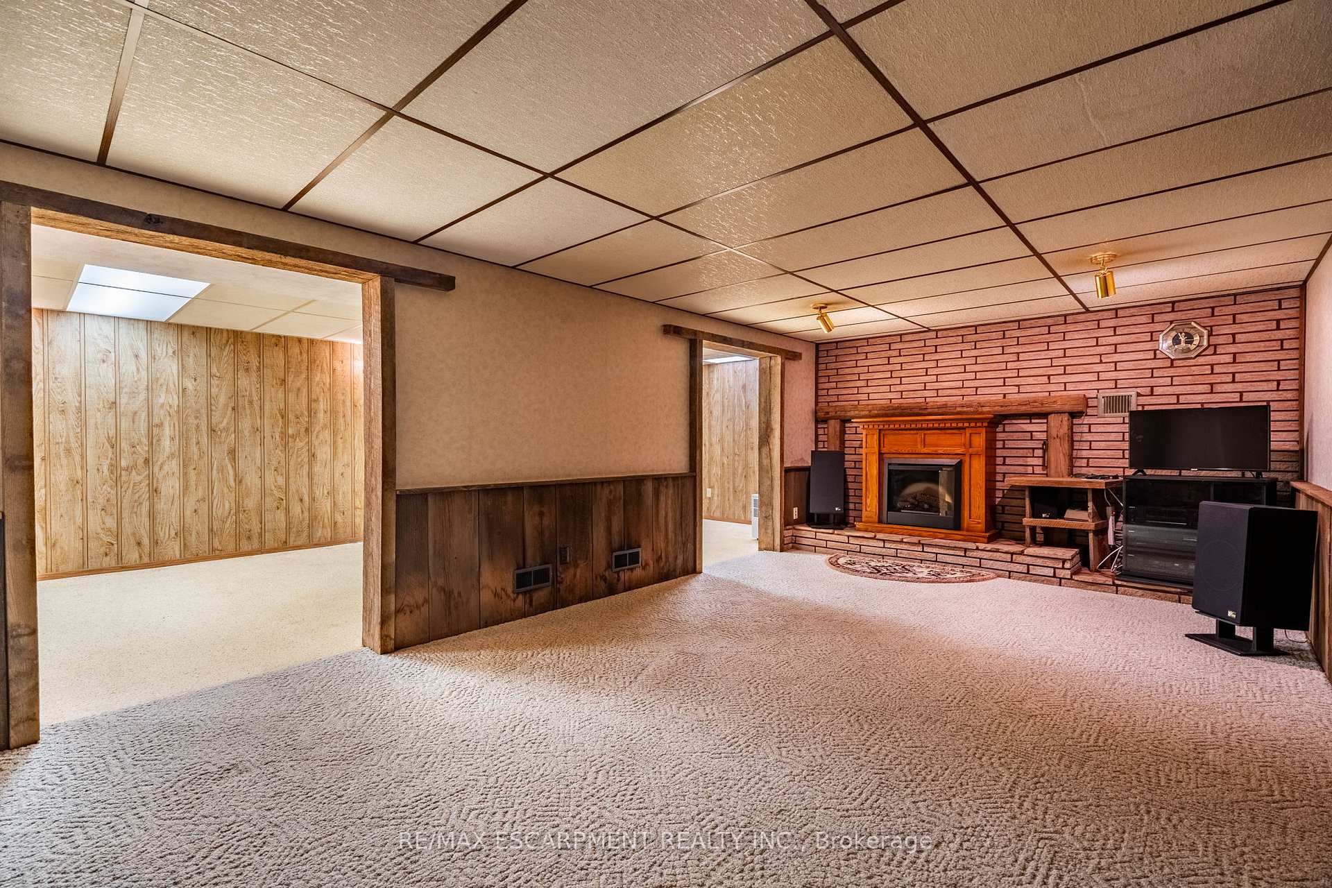 Photo 32 of 802 Millgrove Side Road, Hamilton, Waterdown — HOMEH