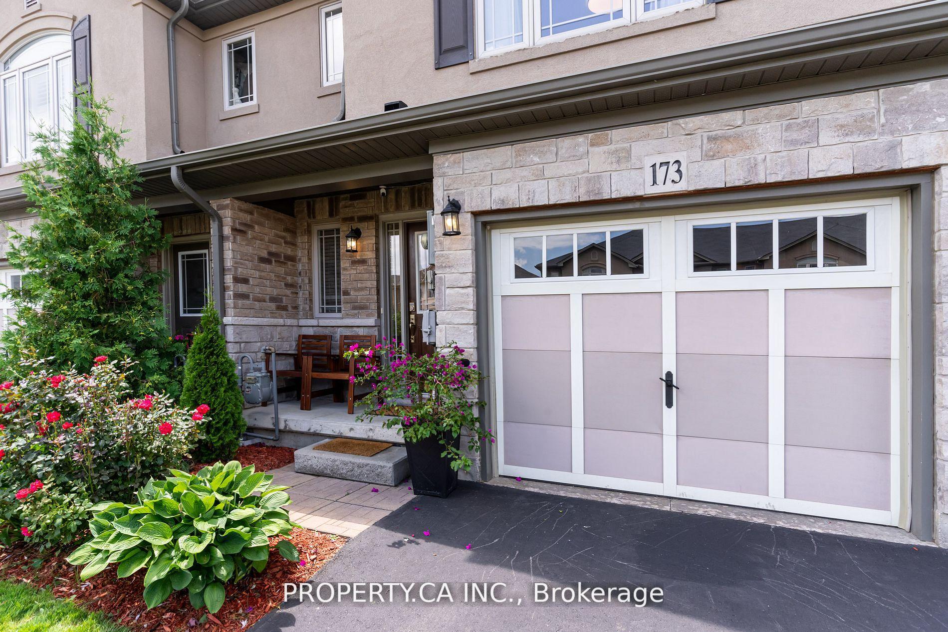 Photo 4 of 173 Westbank Trail, Hamilton, Stoney Creek — HOMEH