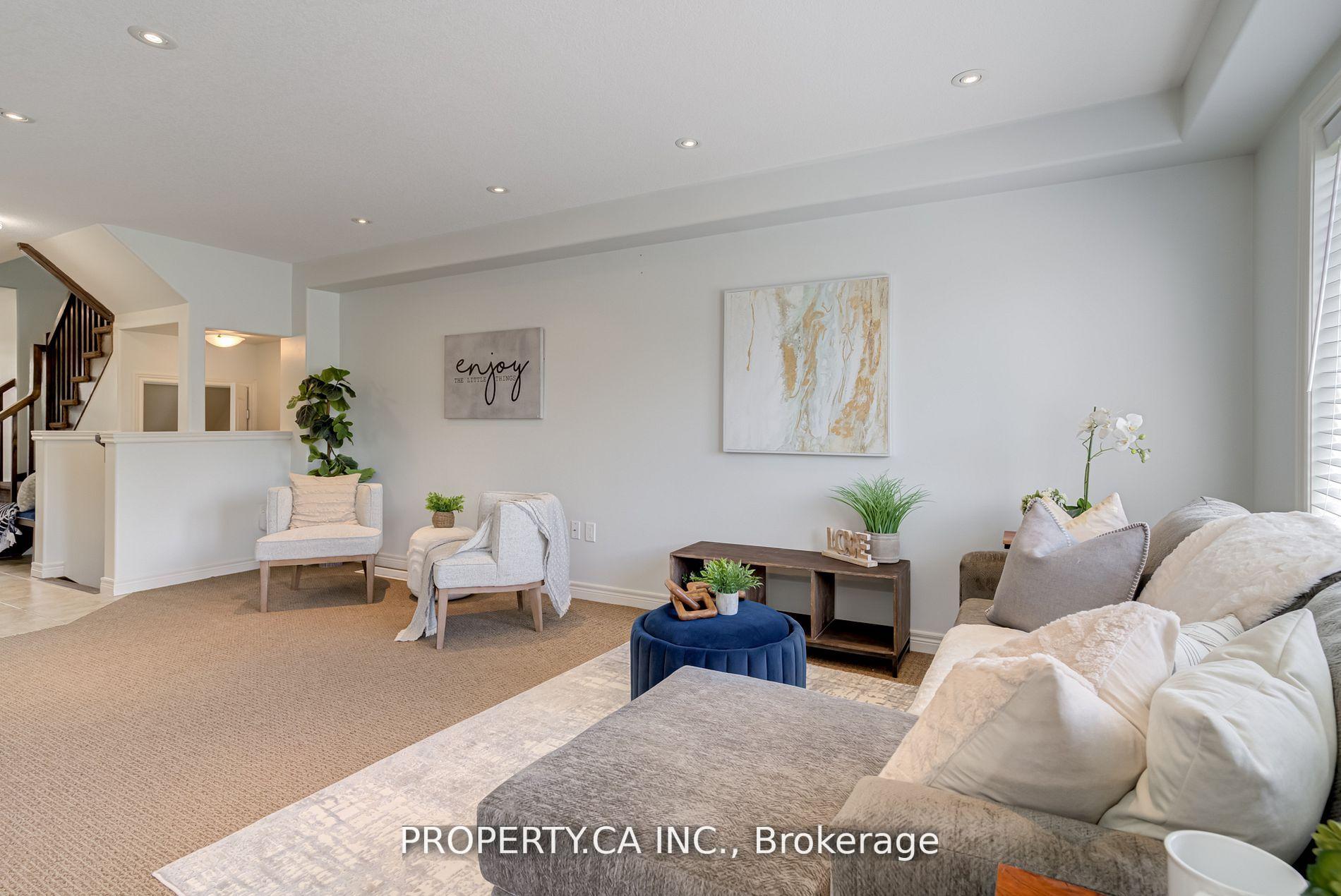 Photo 8 of 173 Westbank Trail, Hamilton, Stoney Creek — HOMEH