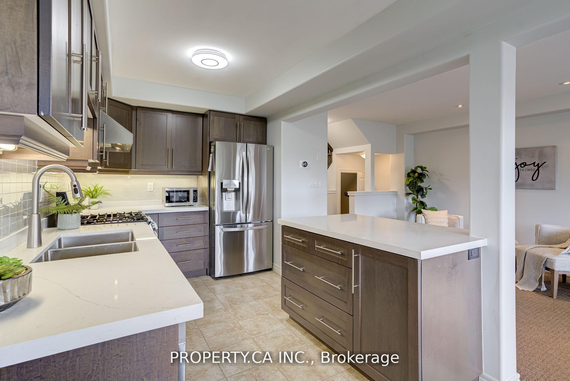 Photo 12 of 173 Westbank Trail, Hamilton, Stoney Creek — HOMEH