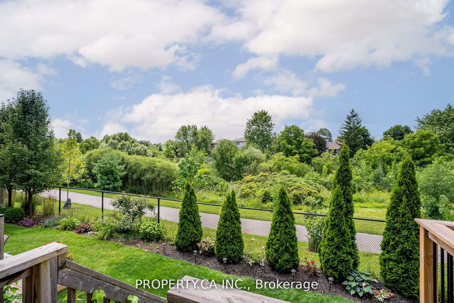 Photo 30 of 173 Westbank Trail, Hamilton, Stoney Creek — HOMEH