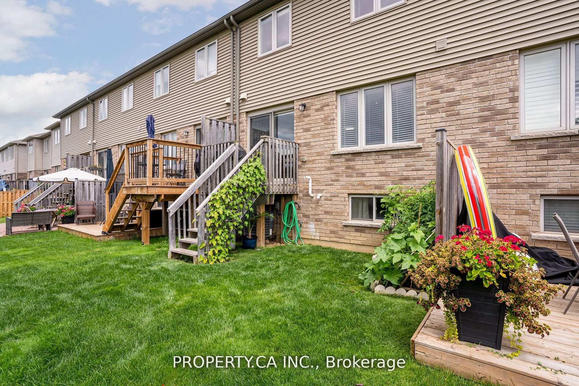 Photo 35 of 173 Westbank Trail, Hamilton, Stoney Creek — HOMEH