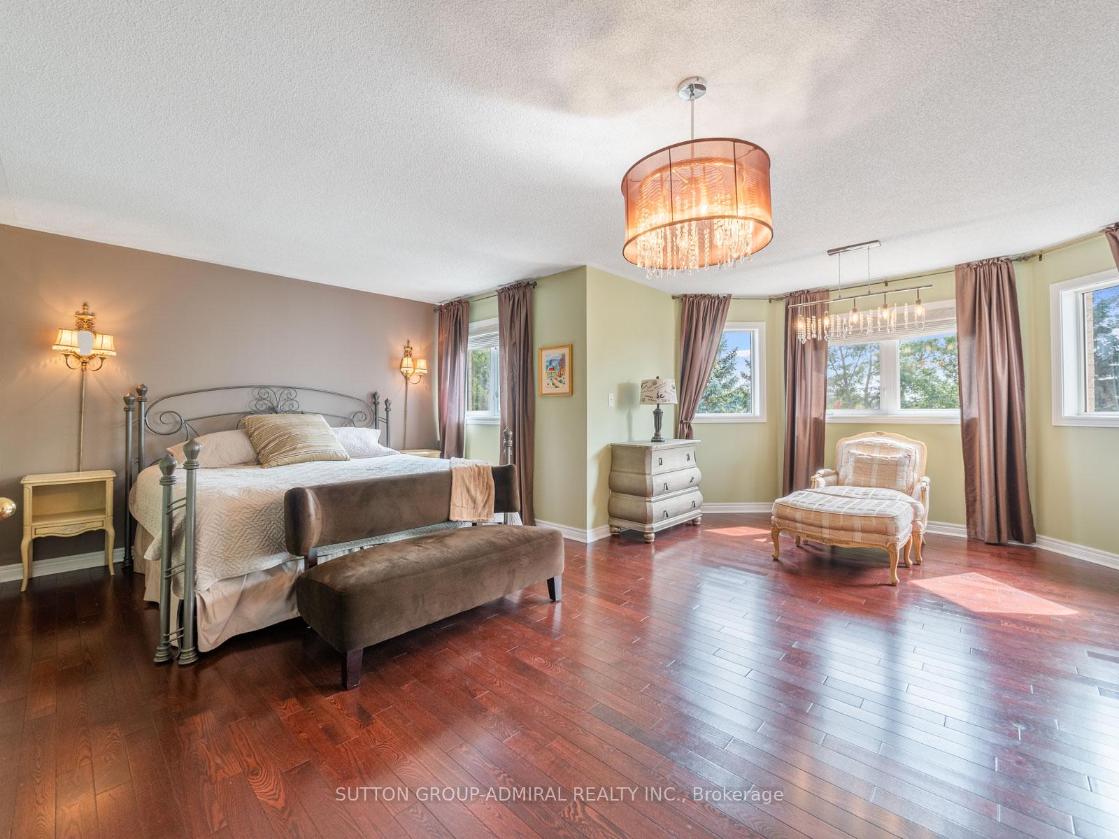 Photo 16 of 129 Sonoma Boulevard, Vaughan, Sonoma Heights — HOMEH