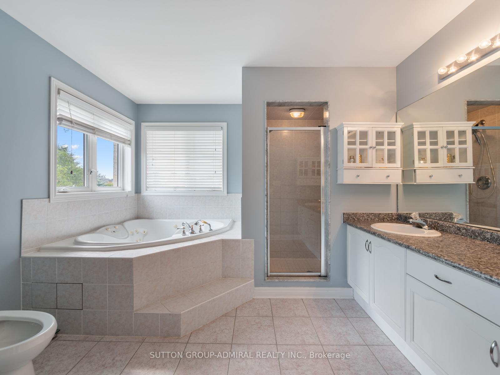 Photo 7 of 129 Sonoma Boulevard, Vaughan, Sonoma Heights — HOMEH