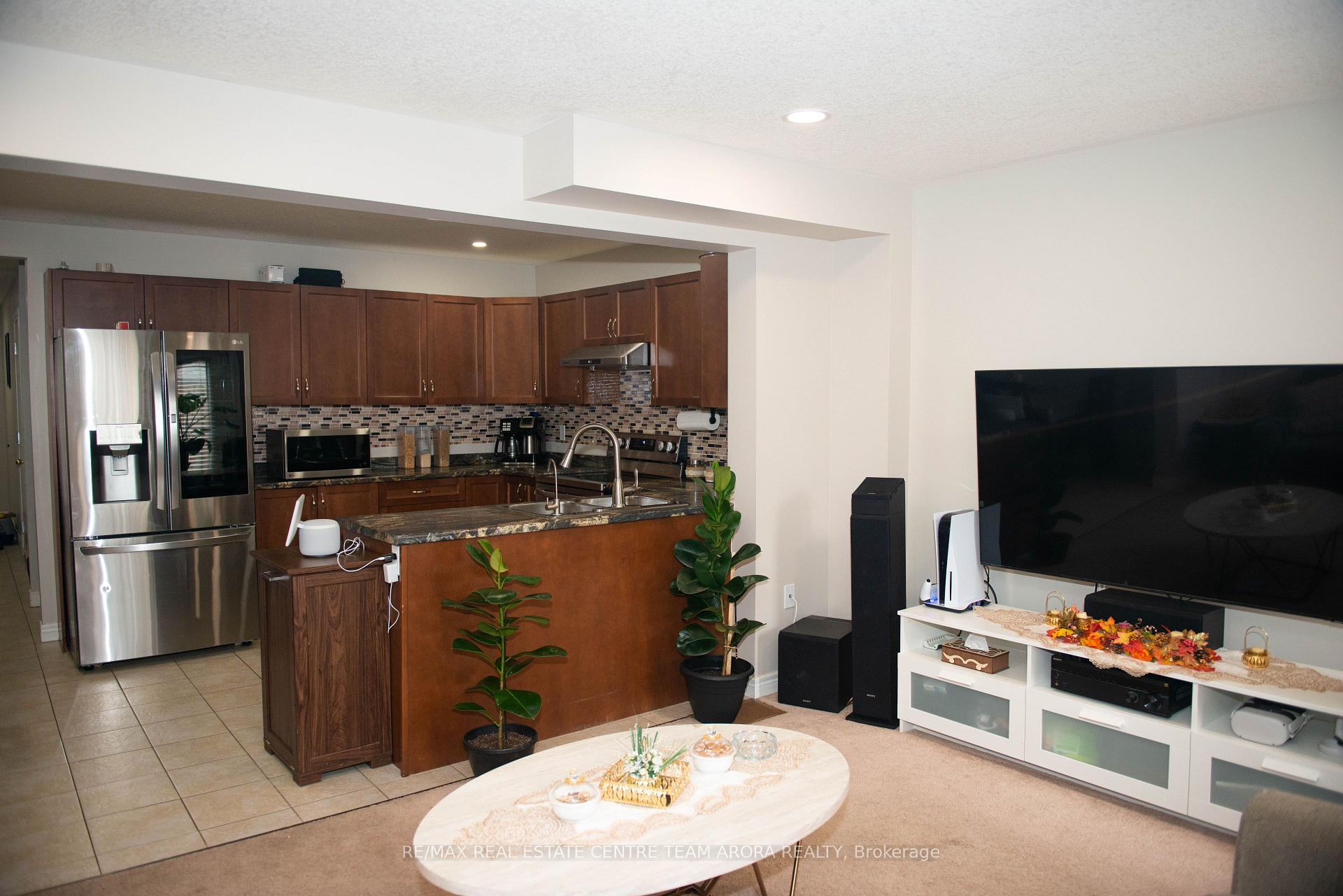 Photo 19 of 216 Burlington Street E, Hamilton, North End — HOMEH