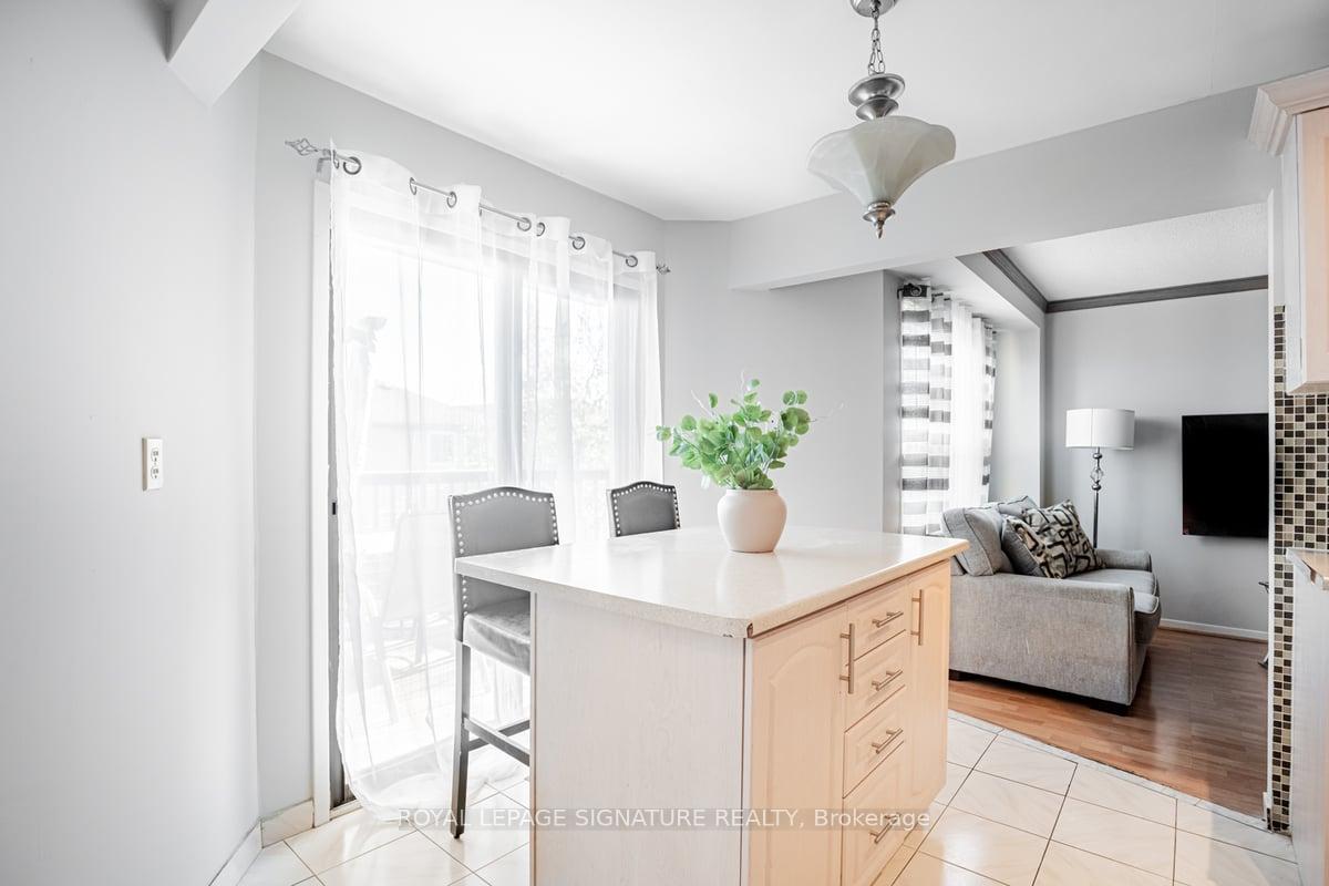 Photo 2 of 2103 Theoden Court, Pickering, Brock Ridge — HOMEH