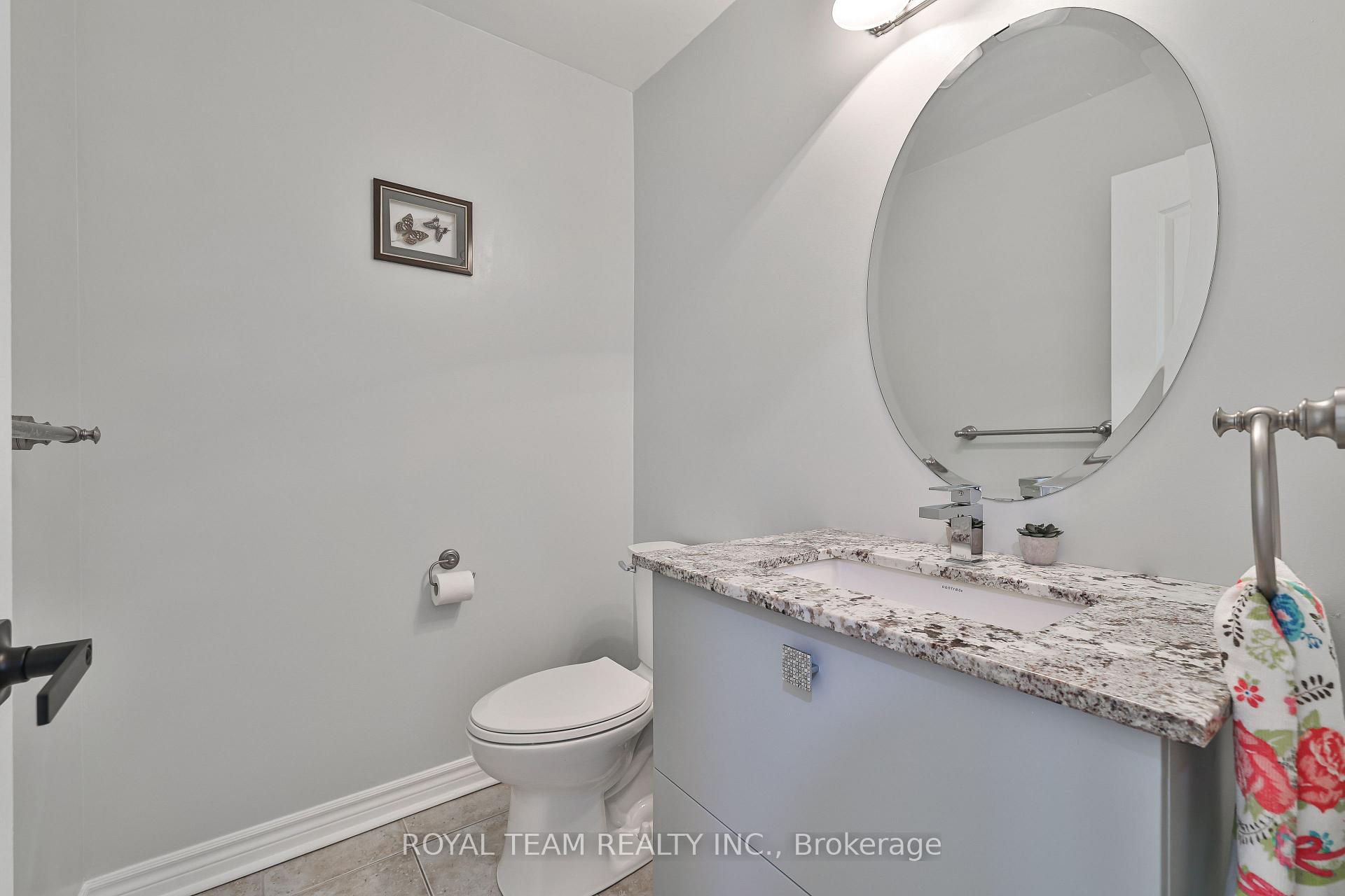 Photo 12 of 60 Matthew Boyd Crescent, Newmarket, Woodland Hill — HOMEH
