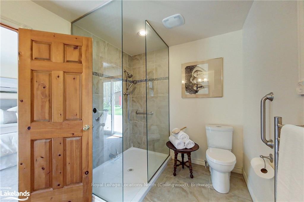 Photo 16 of 14 Slalom Gate Road, Collingwood — HOMEH