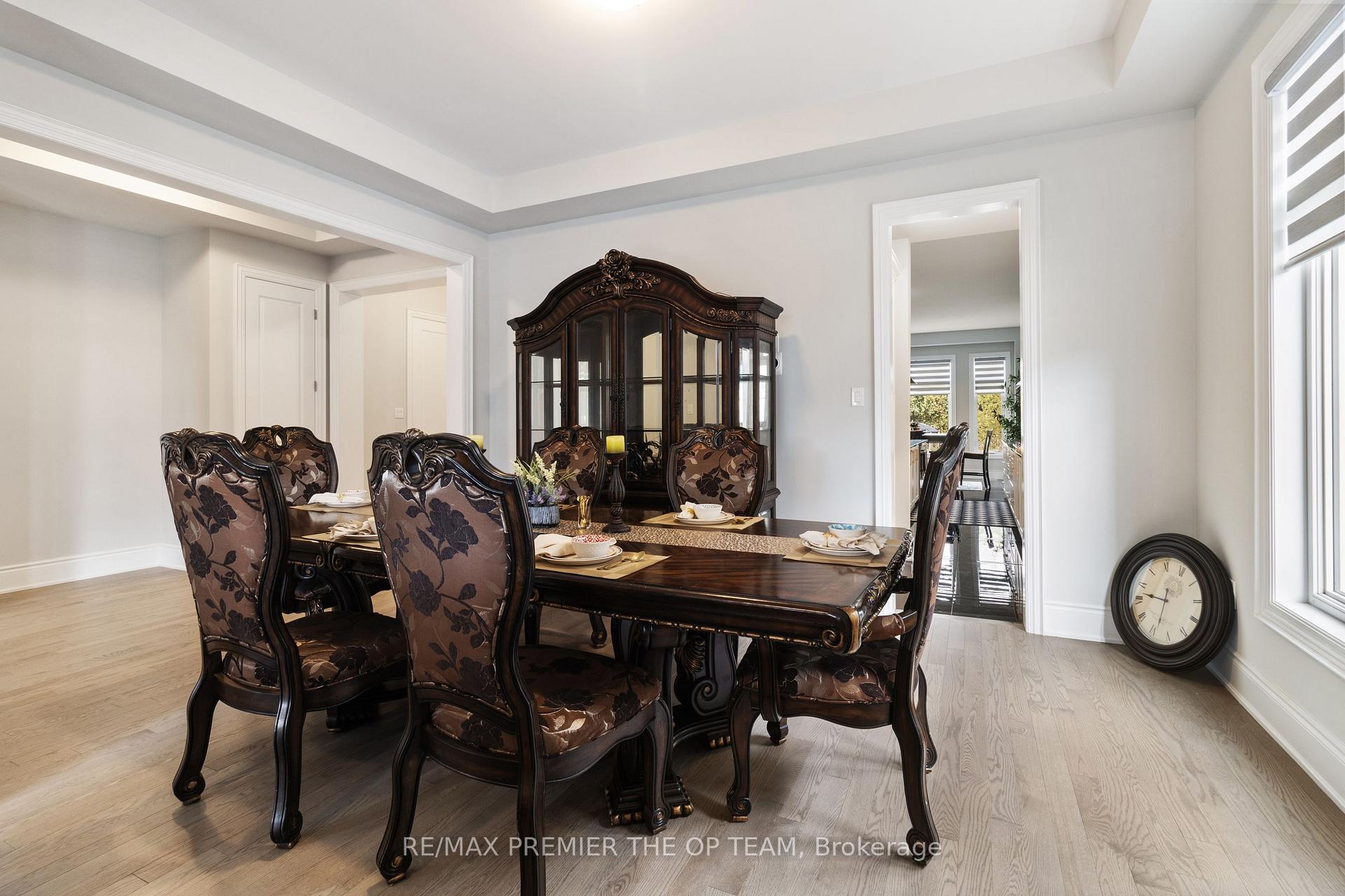 Photo 5 of 66 Broad Way, King, Nobleton — HOMEH