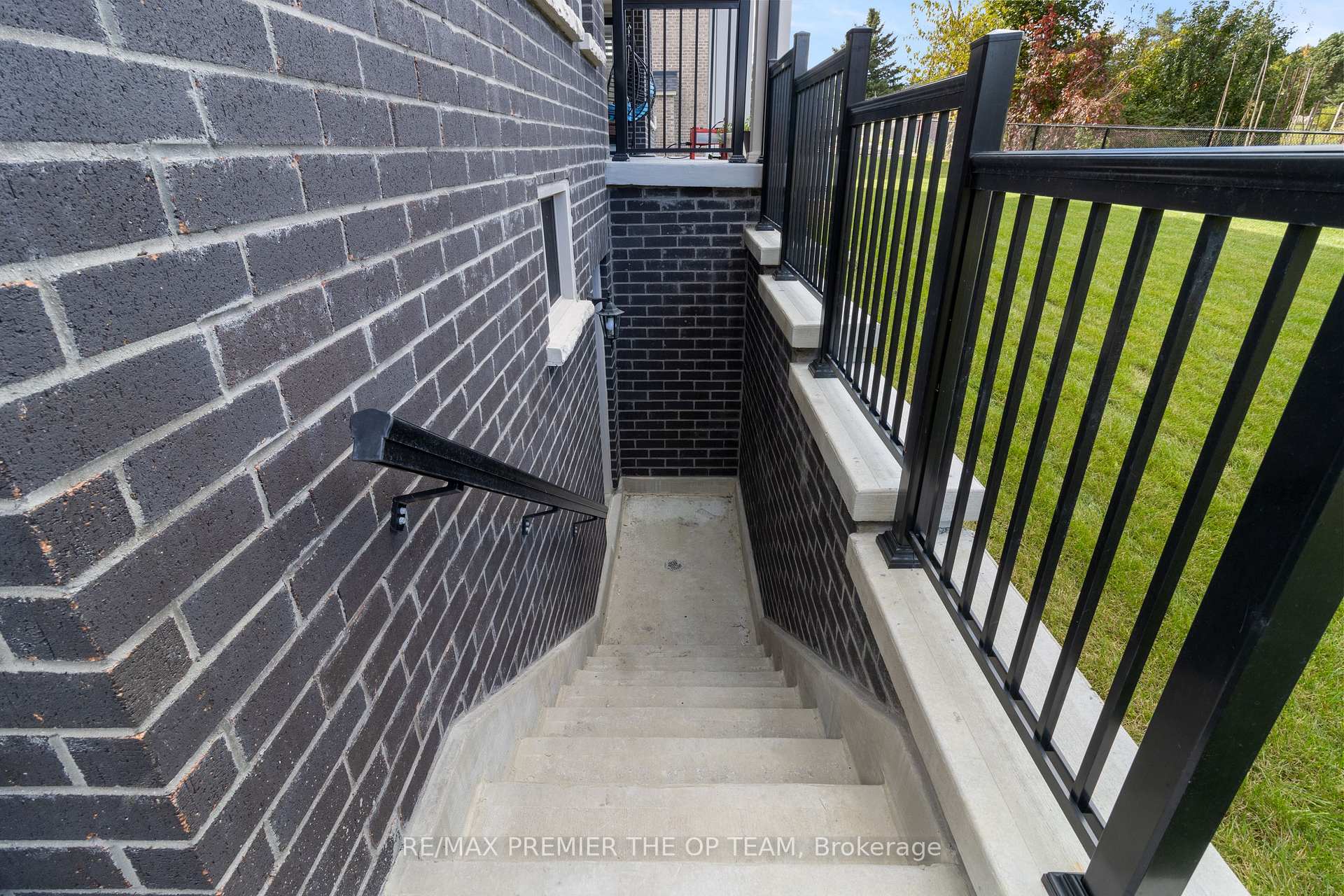 Photo 31 of 66 Broad Way, King, Nobleton — HOMEH
