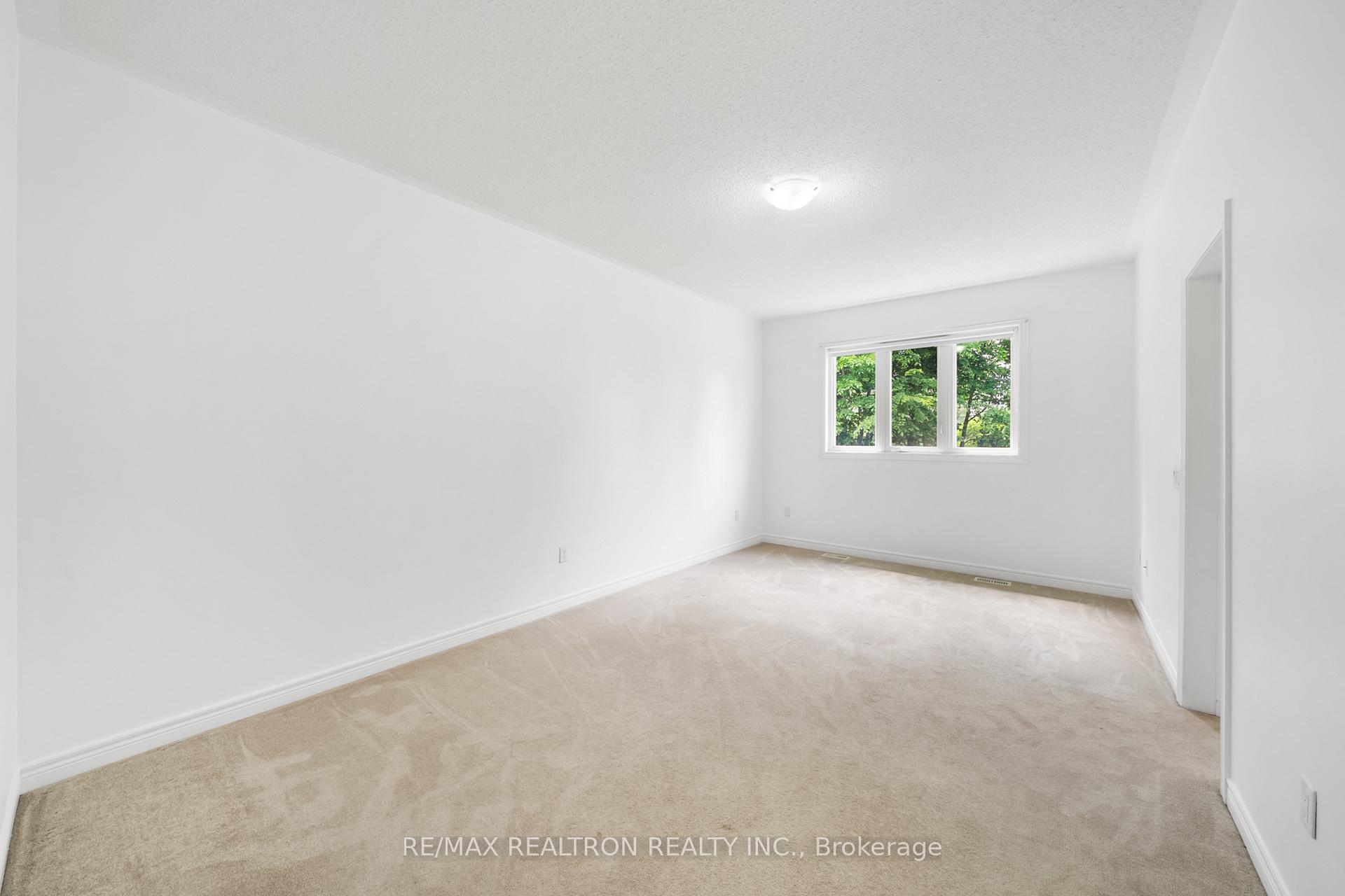 Photo 11 of 245 Johnson Drive, Shelburne — HOMEH