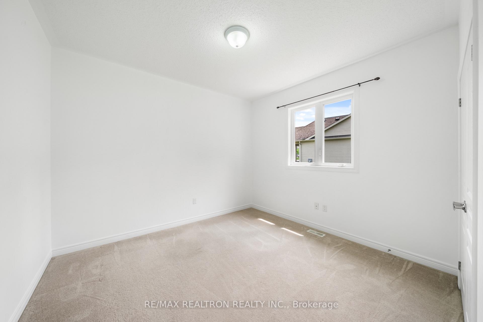 Photo 14 of 245 Johnson Drive, Shelburne — HOMEH