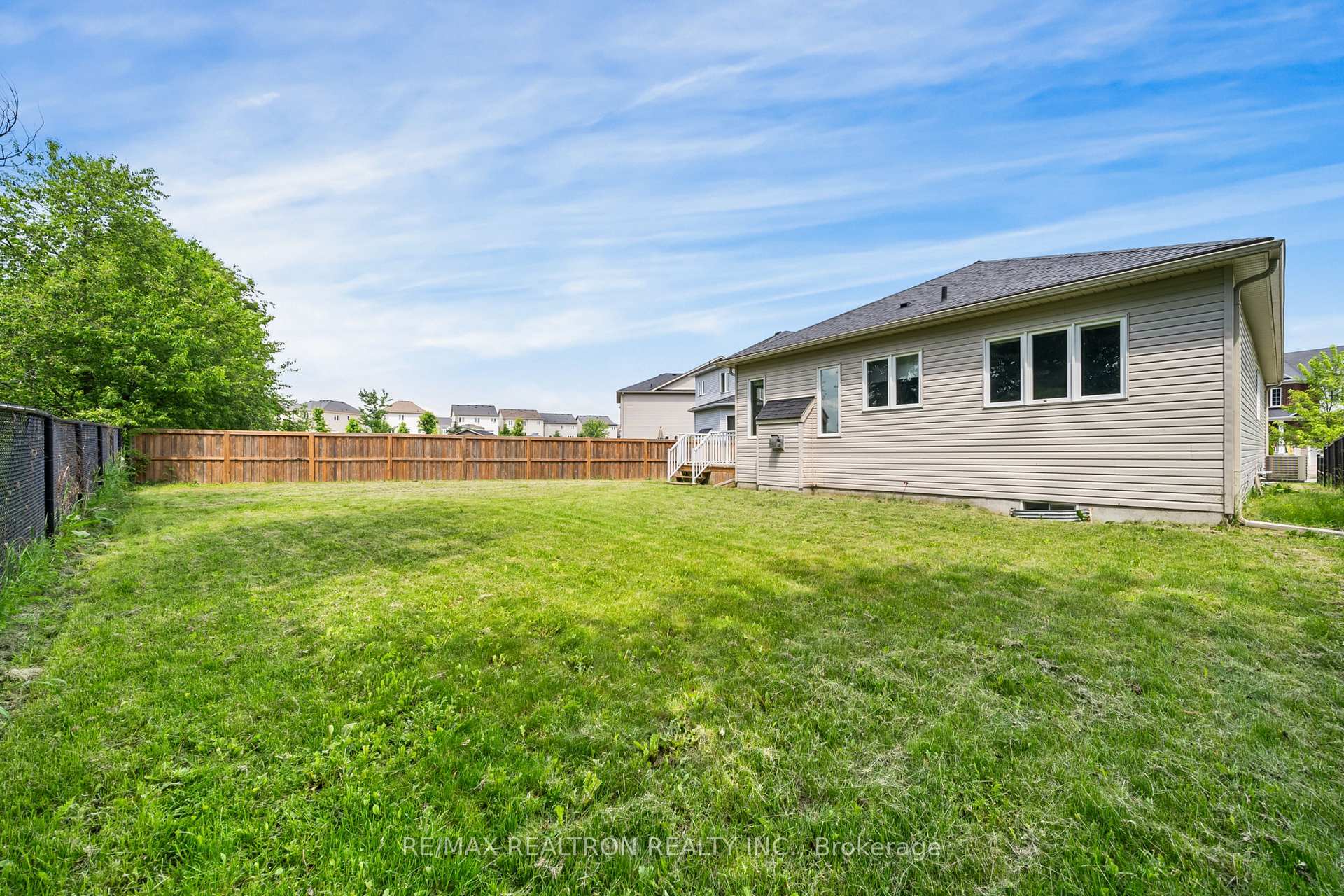 Photo 33 of 245 Johnson Drive, Shelburne — HOMEH