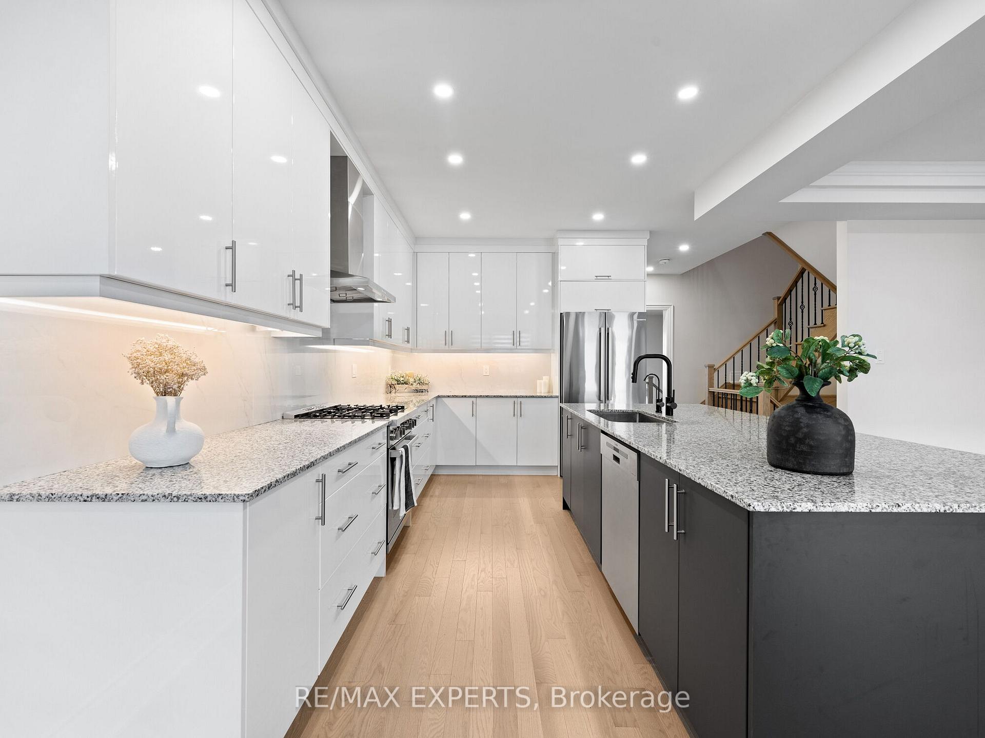 Photo 10 of 120 Stokes Drive, King, Nobleton — HOMEH