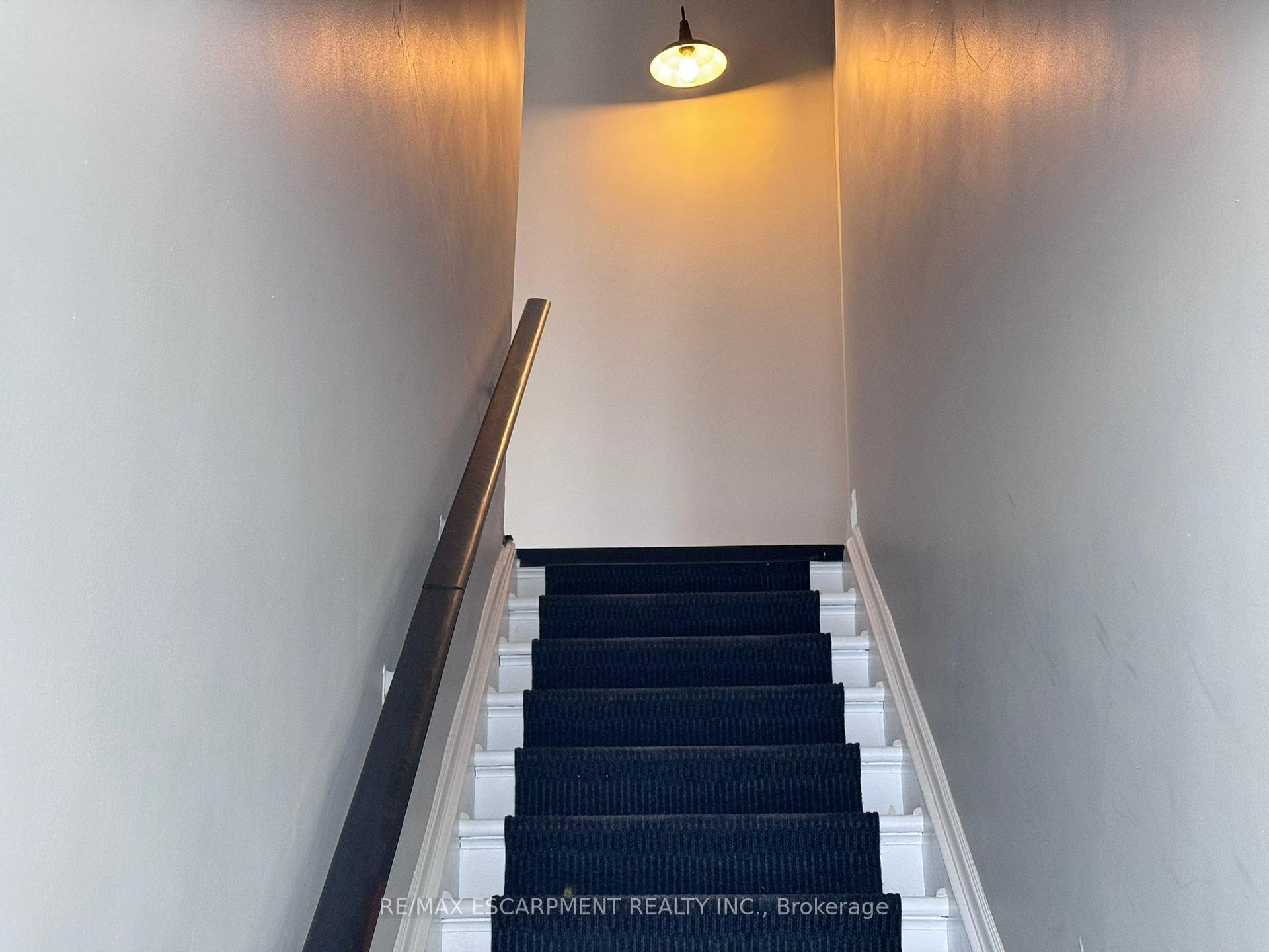 Photo 11 of Unit UPPER, 155 King Street, Hamilton, Dundas — HOMEH