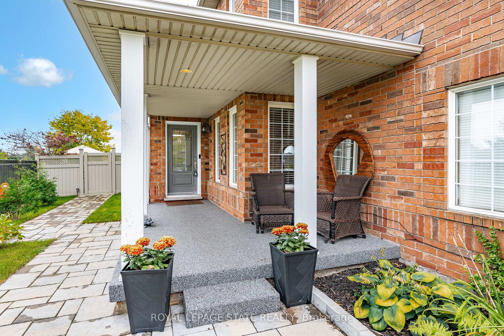 Photo 15 of 95 Thoroughbred Boulevard, Hamilton, Ancaster — HOMEH