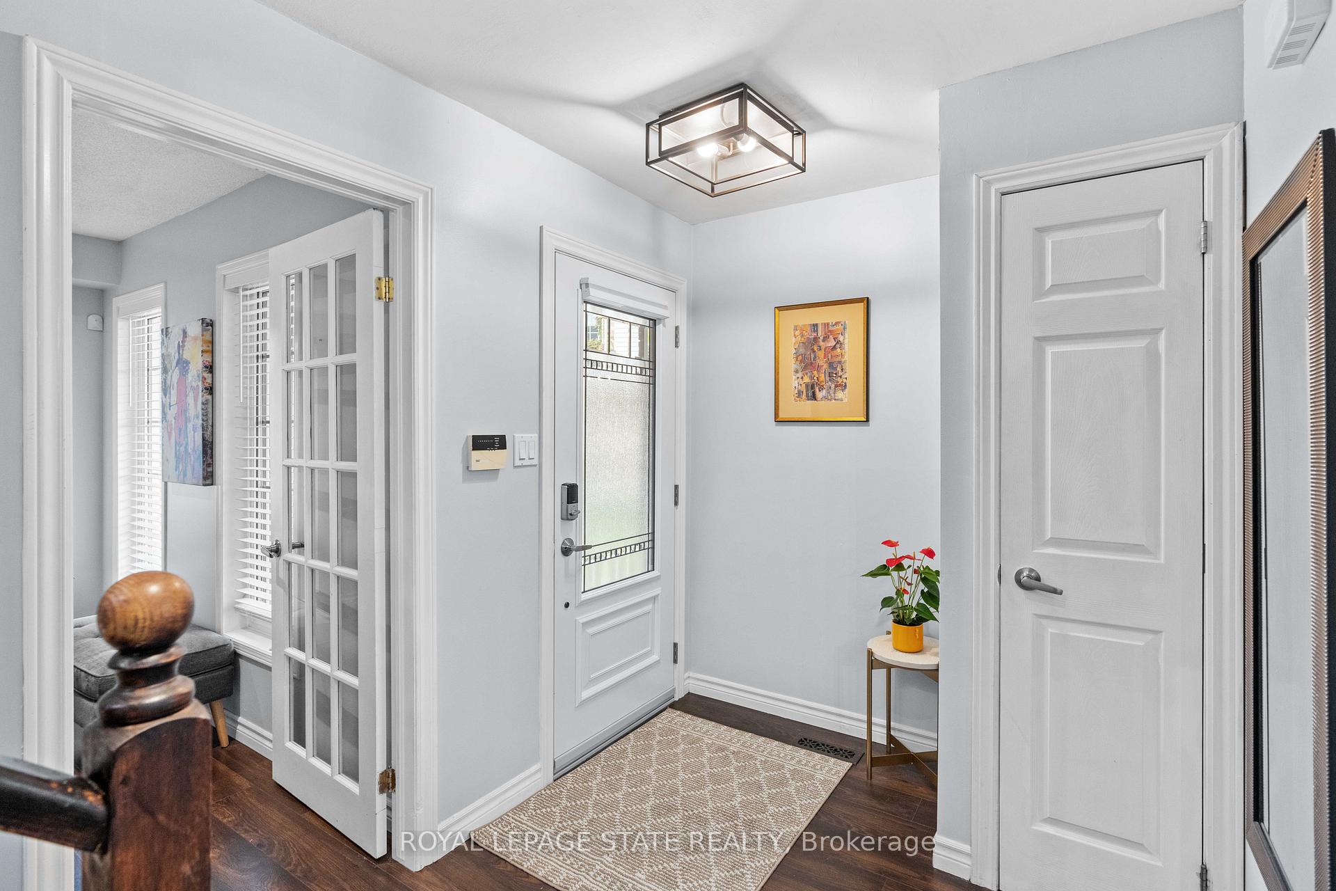 Photo 7 of 95 Thoroughbred Boulevard, Hamilton, Ancaster — HOMEH