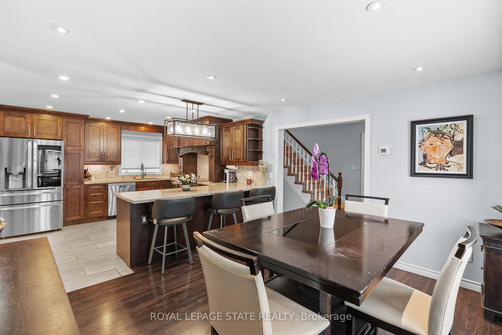 Photo 10 of 95 Thoroughbred Boulevard, Hamilton, Ancaster — HOMEH