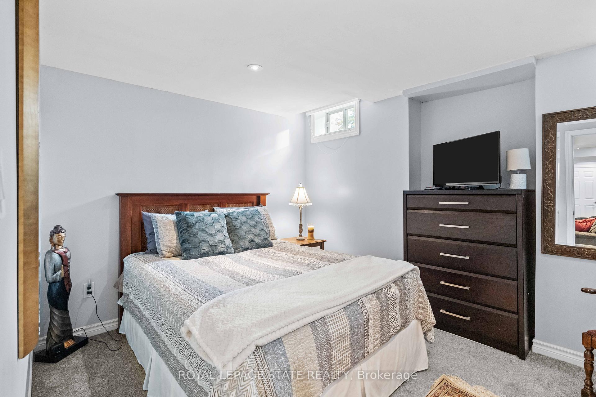 Photo 21 of 95 Thoroughbred Boulevard, Hamilton, Ancaster — HOMEH