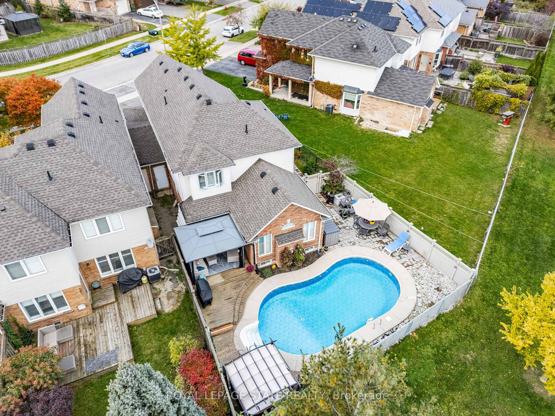 Photo 32 of 95 Thoroughbred Boulevard, Hamilton, Ancaster — HOMEH