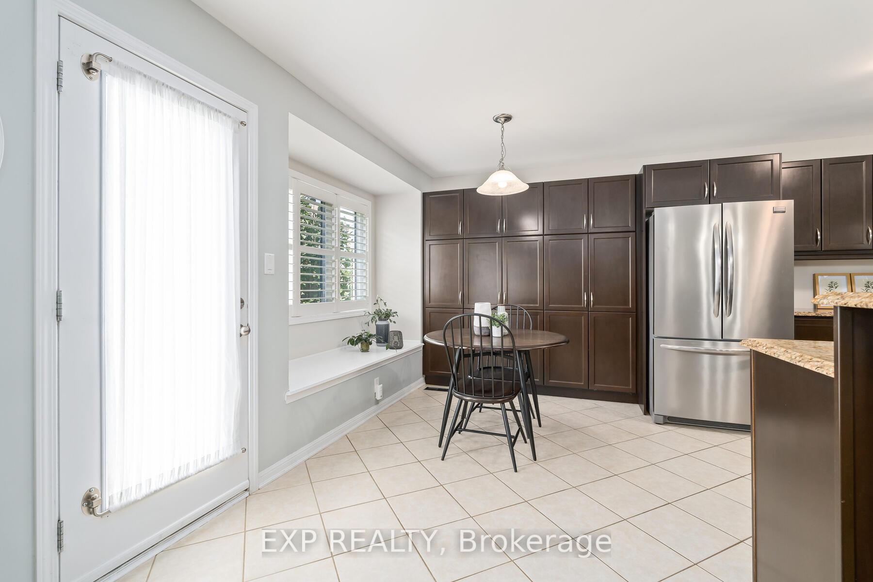 Photo 9 of 18 Davidson Drive, New Tecumseth, Alliston — HOMEH