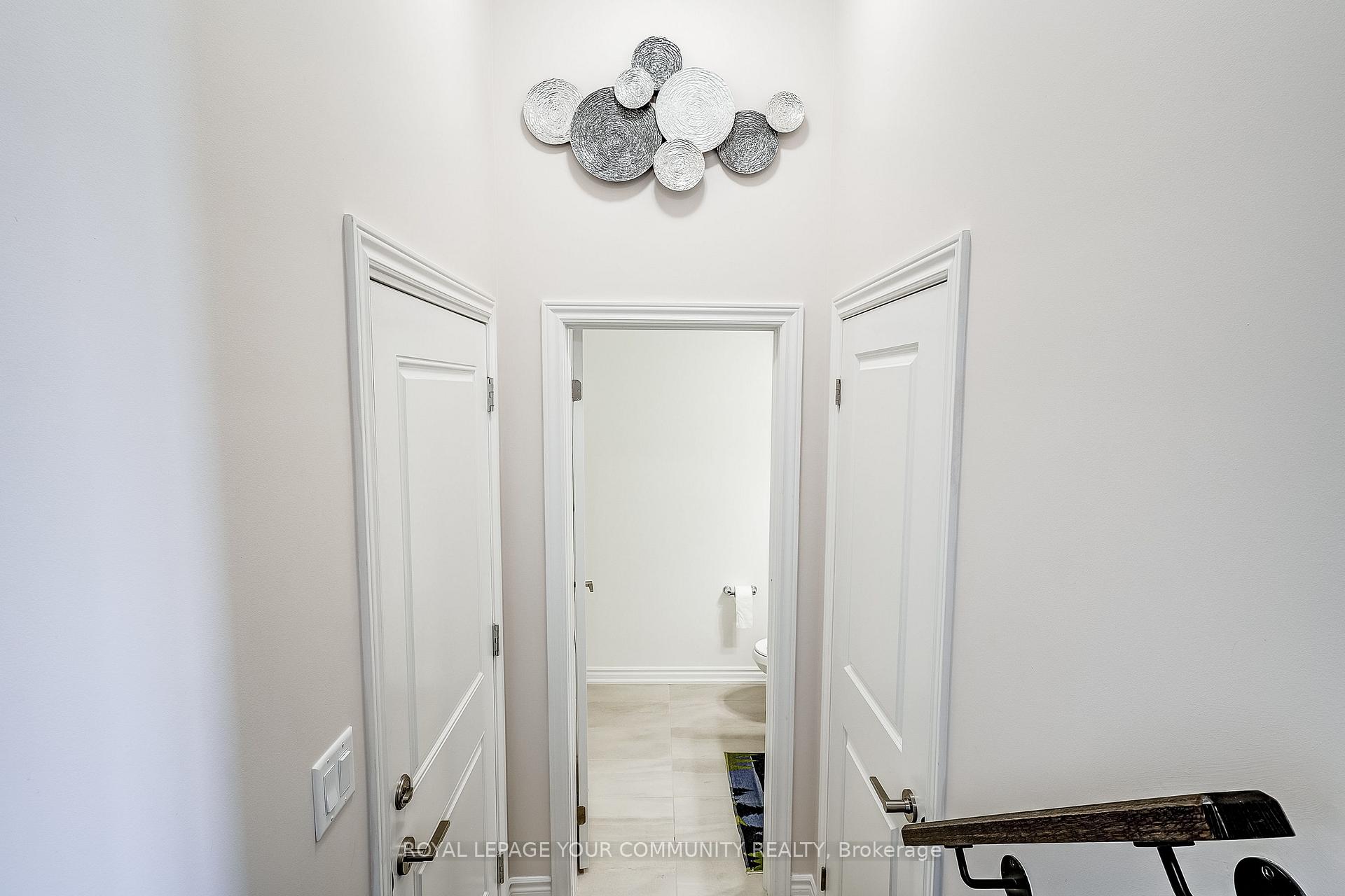 Photo 5 of 249 Madelaine Drive, Barrie, Rural Barrie Southeast — HOMEH