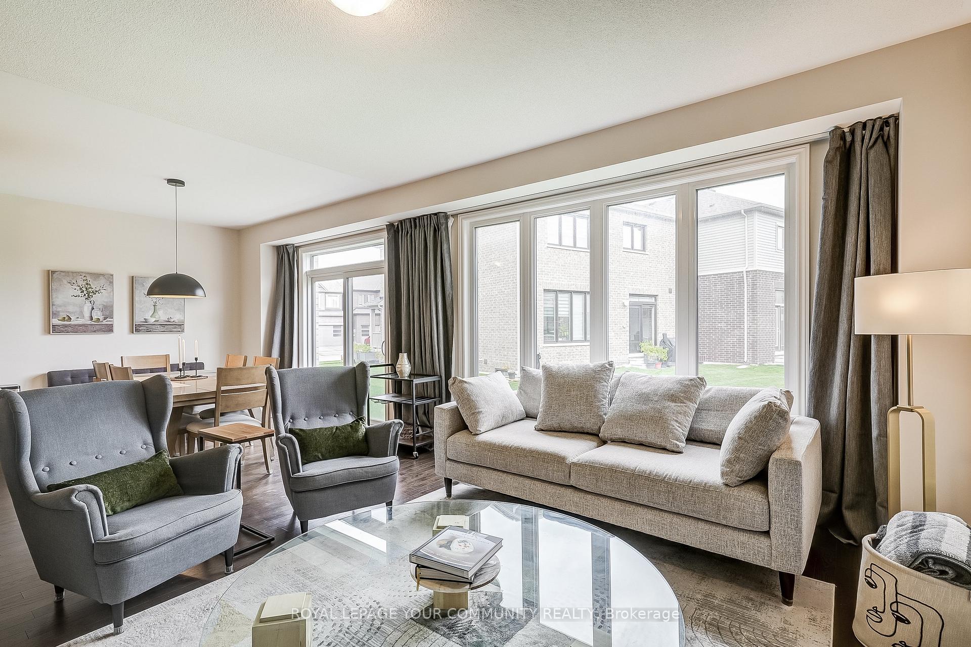 Photo 8 of 249 Madelaine Drive, Barrie, Rural Barrie Southeast — HOMEH