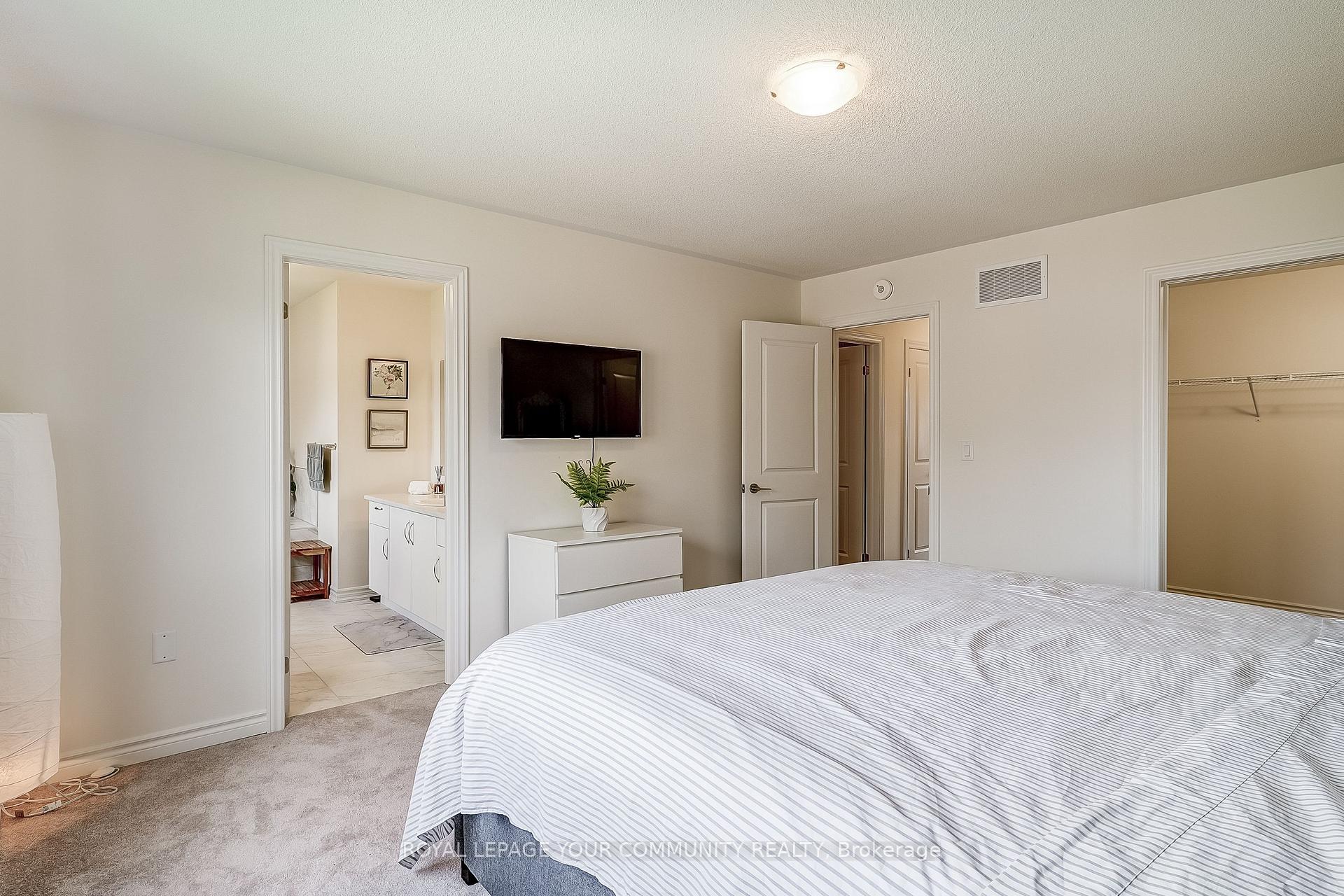 Photo 17 of 249 Madelaine Drive, Barrie, Rural Barrie Southeast — HOMEH