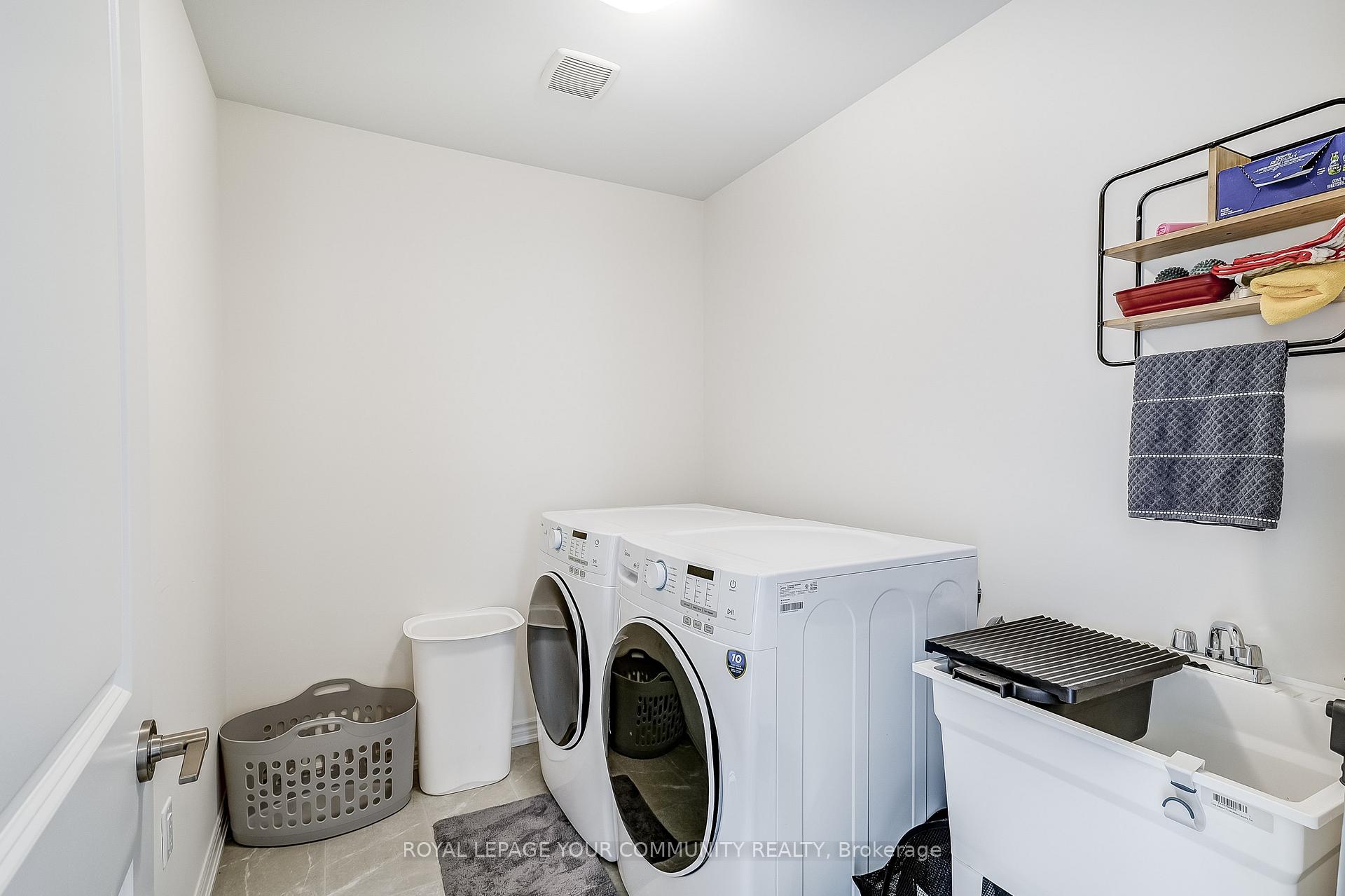 Photo 28 of 249 Madelaine Drive, Barrie, Rural Barrie Southeast — HOMEH